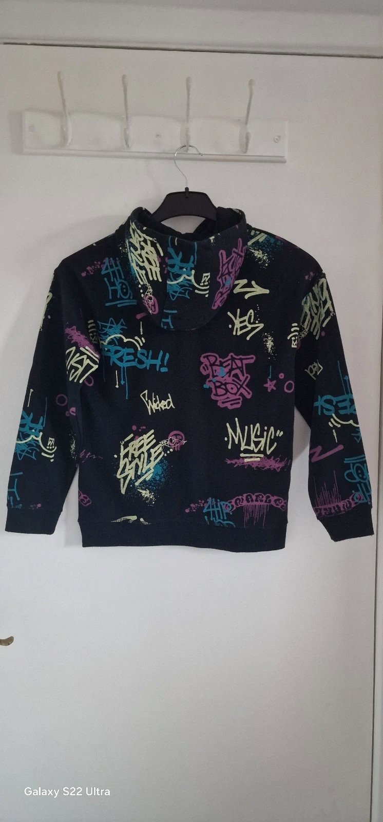 Girls hoodie, Primark, 11 years / 146 cm, Excellent condition — preloved on SilentSale®