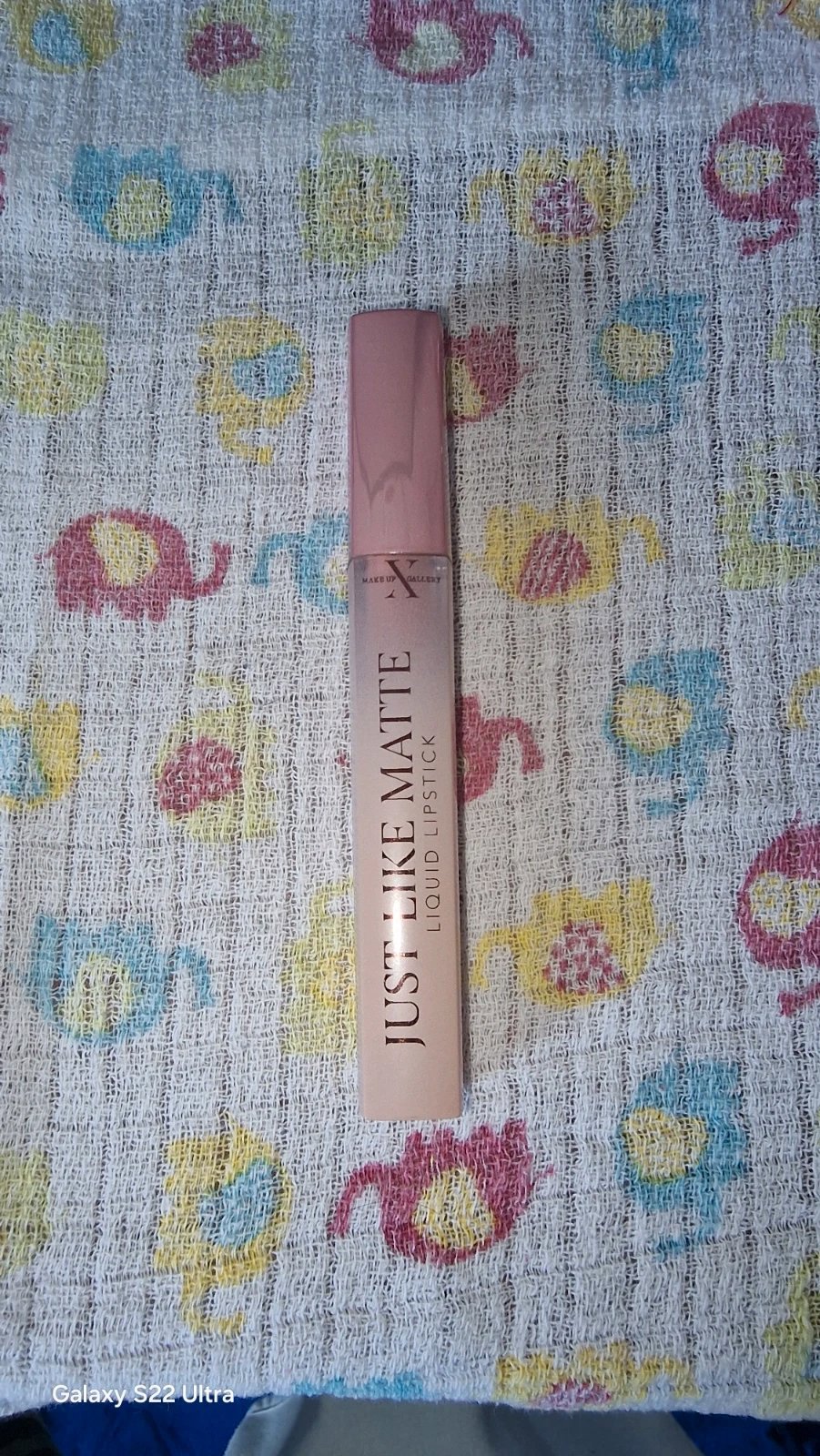 Liquid lipstick, Makeup Gallery, One Size, New condition — preloved on SilentSale®