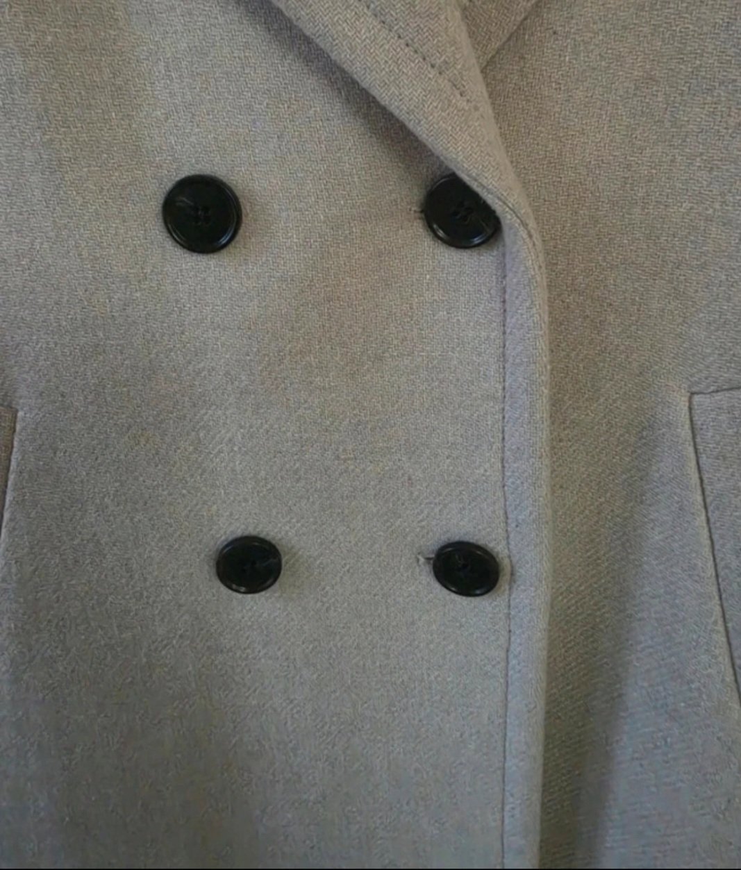Karen Millen Beige  Long Double Breasted Coat – UK 18, Karen Millen, 18, Like New condition — preloved on SilentSale®