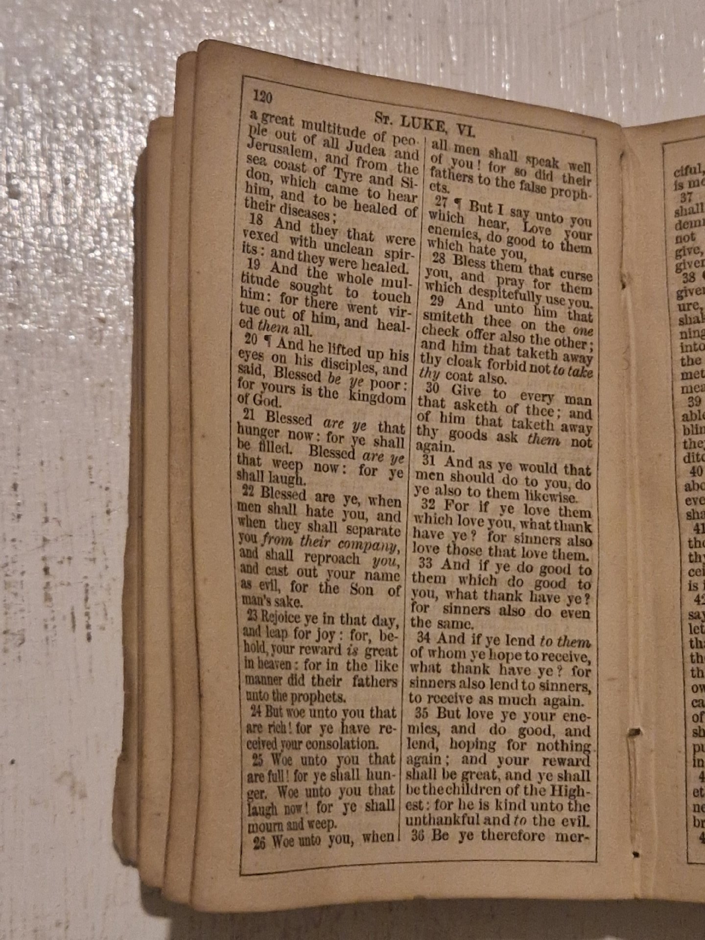 Antique pocket-sized New Testament Bible with table of contents, Unbranded, One Size, Excellent condition — preloved on SilentSale®