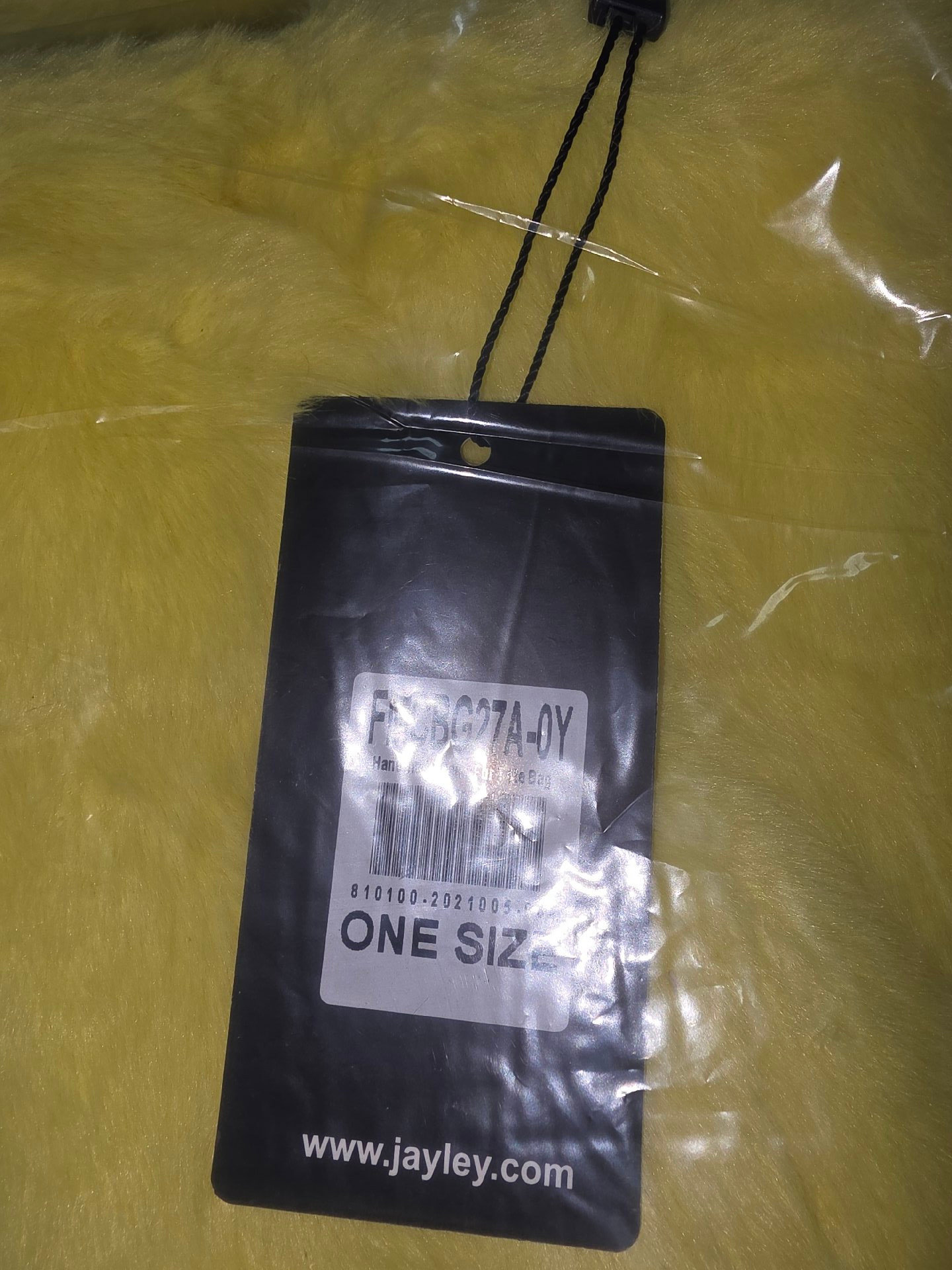 Faux fur yellow tote bage jayley, Jayley, One Size, New condition — preloved on SilentSale®