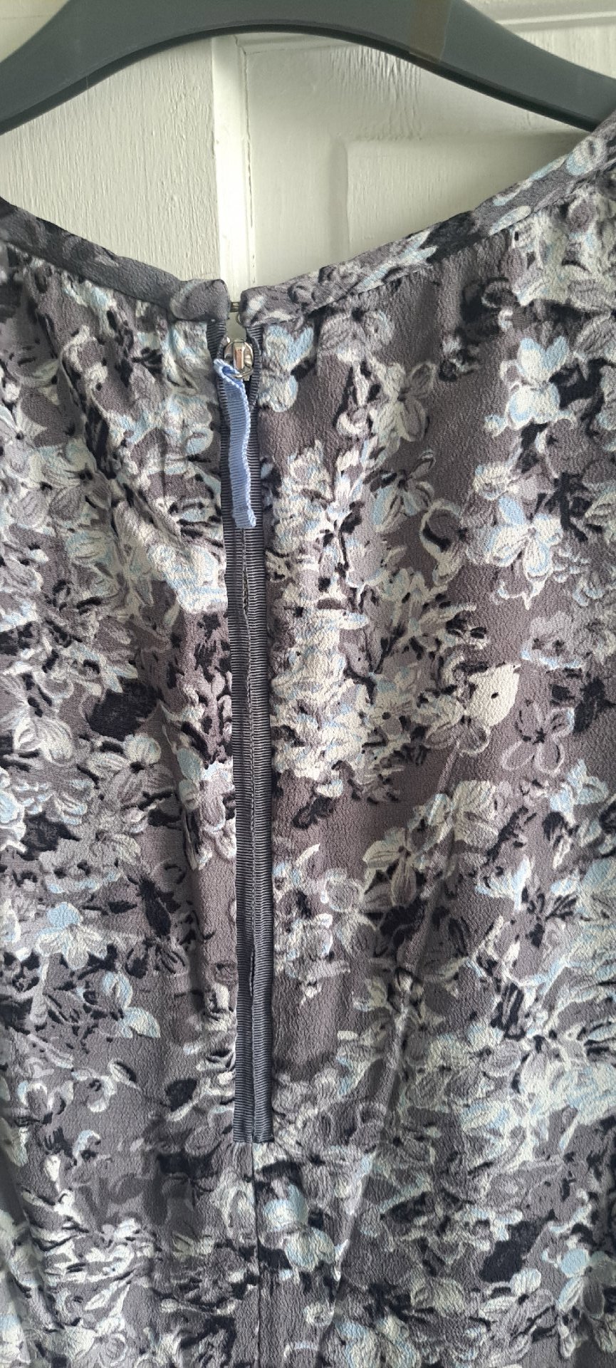 Joules Floral Print Dress – UK 10 used . In great condition , Joules, 10, Excellent condition — preloved on SilentSale®
