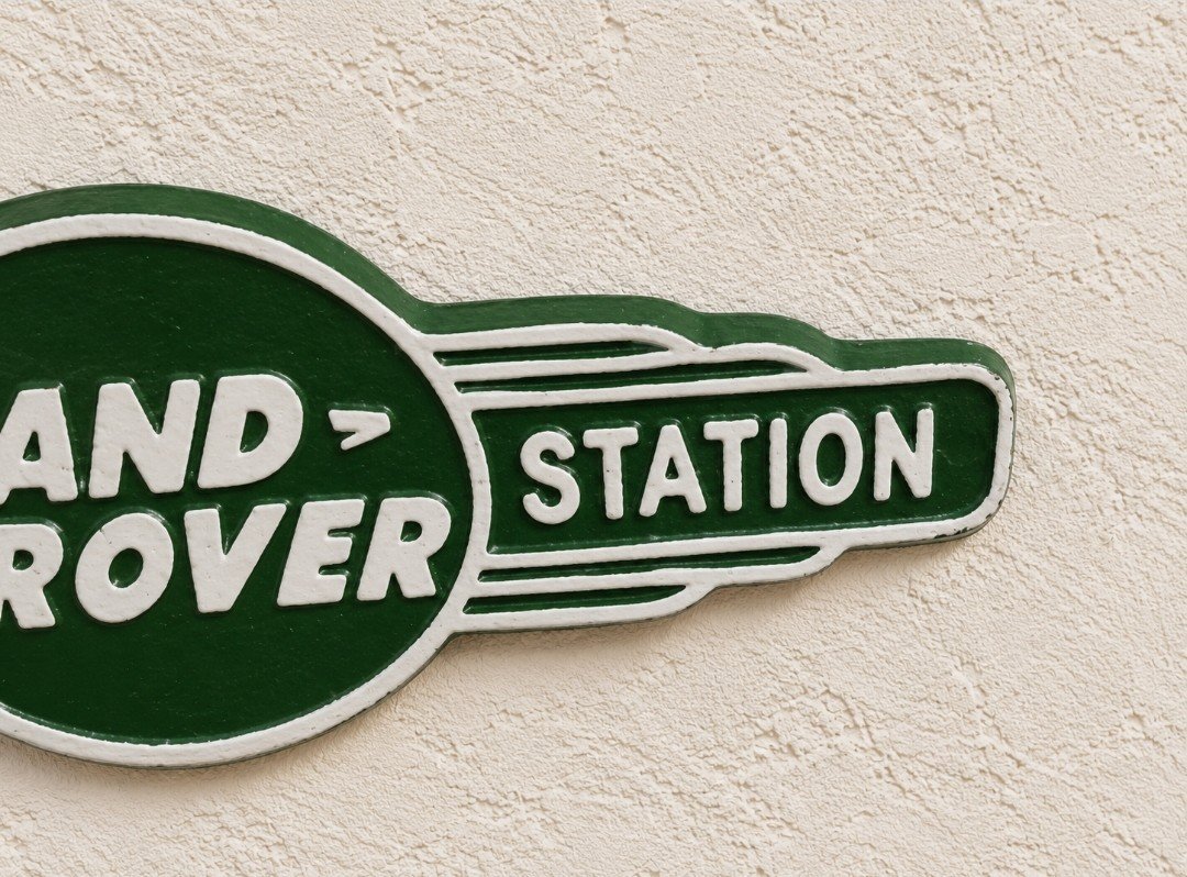 New Reproduction Land Rover Service Station Plaque - Cast Aluminium, Land Rover, Small, New condition — preloved on SilentSale®