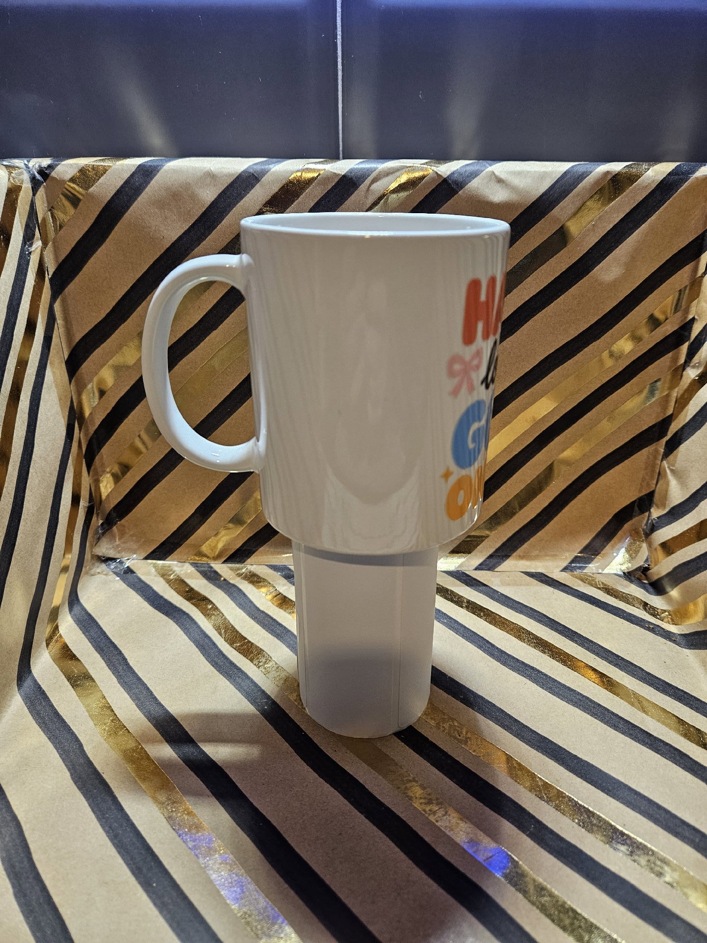 Ceramic Mug with Colourful Happy Quote Print, Unbranded, One Size, New condition — preloved on SilentSale®
