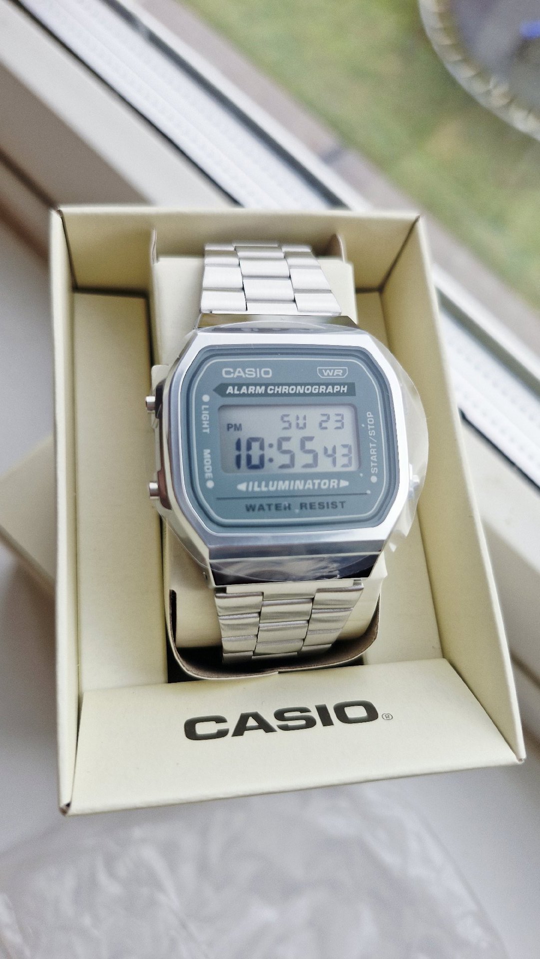 Casio Vintage Alarm Chronograph Watch Silver Tone Stainless Steel , Casio, 38mm, New condition — preloved on SilentSale®