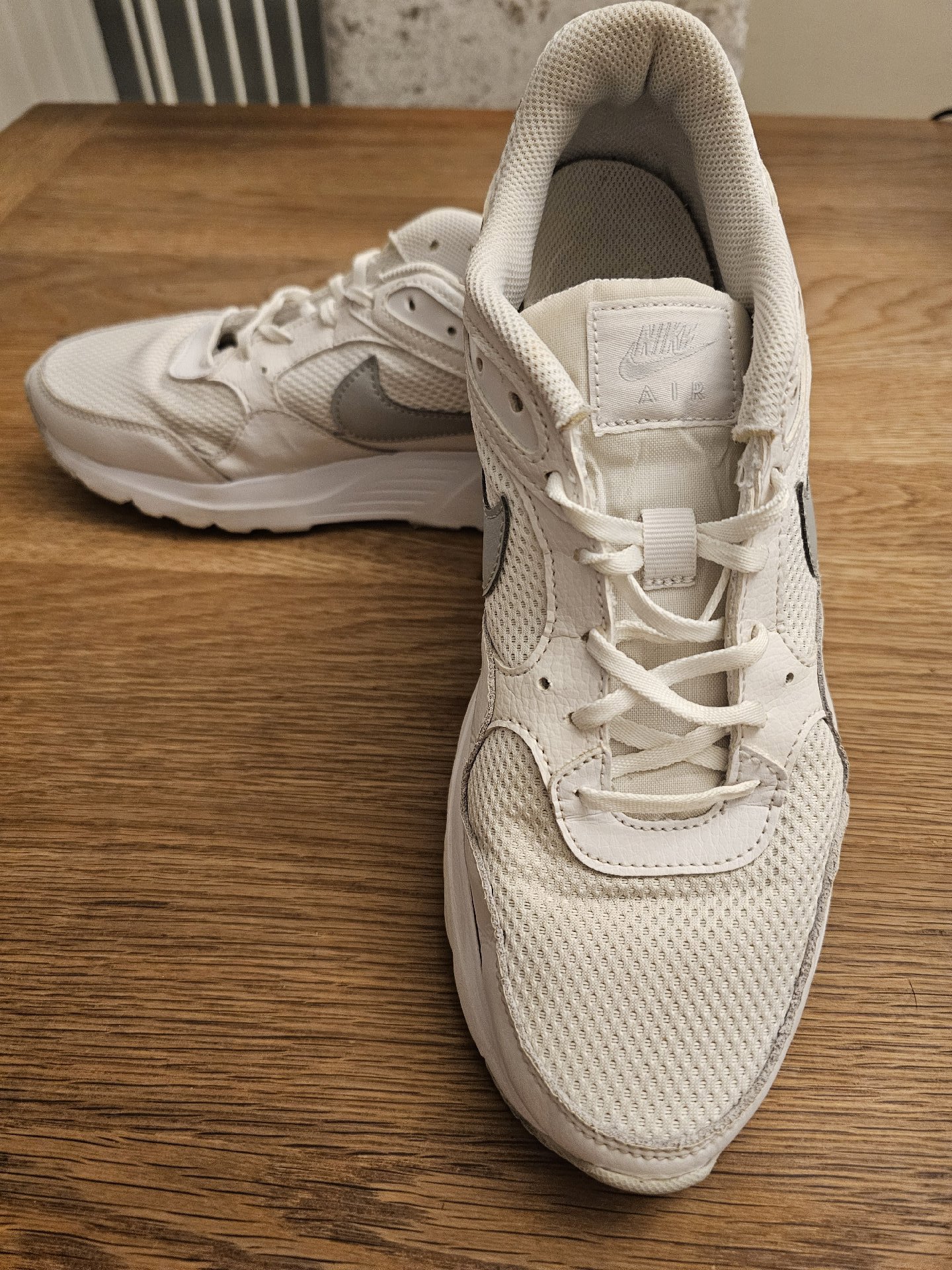 Nike Women Air Max Sc White Metalic Platnium CW4554-100 UK 8, Nike, 8, Good condition — preloved on SilentSale®