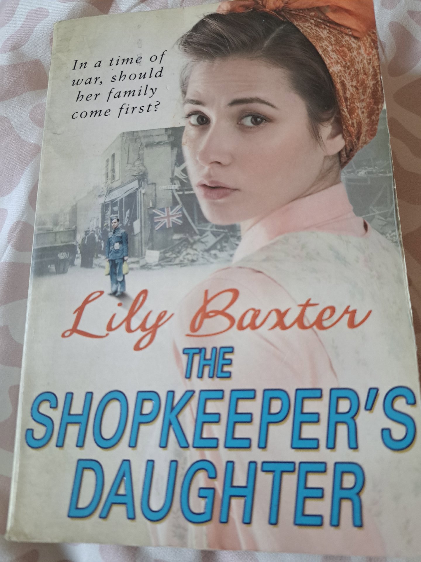 The shopkeeper's daughter — Lily Baxter, Unbranded, One Size, Good condition — preloved on SilentSale®