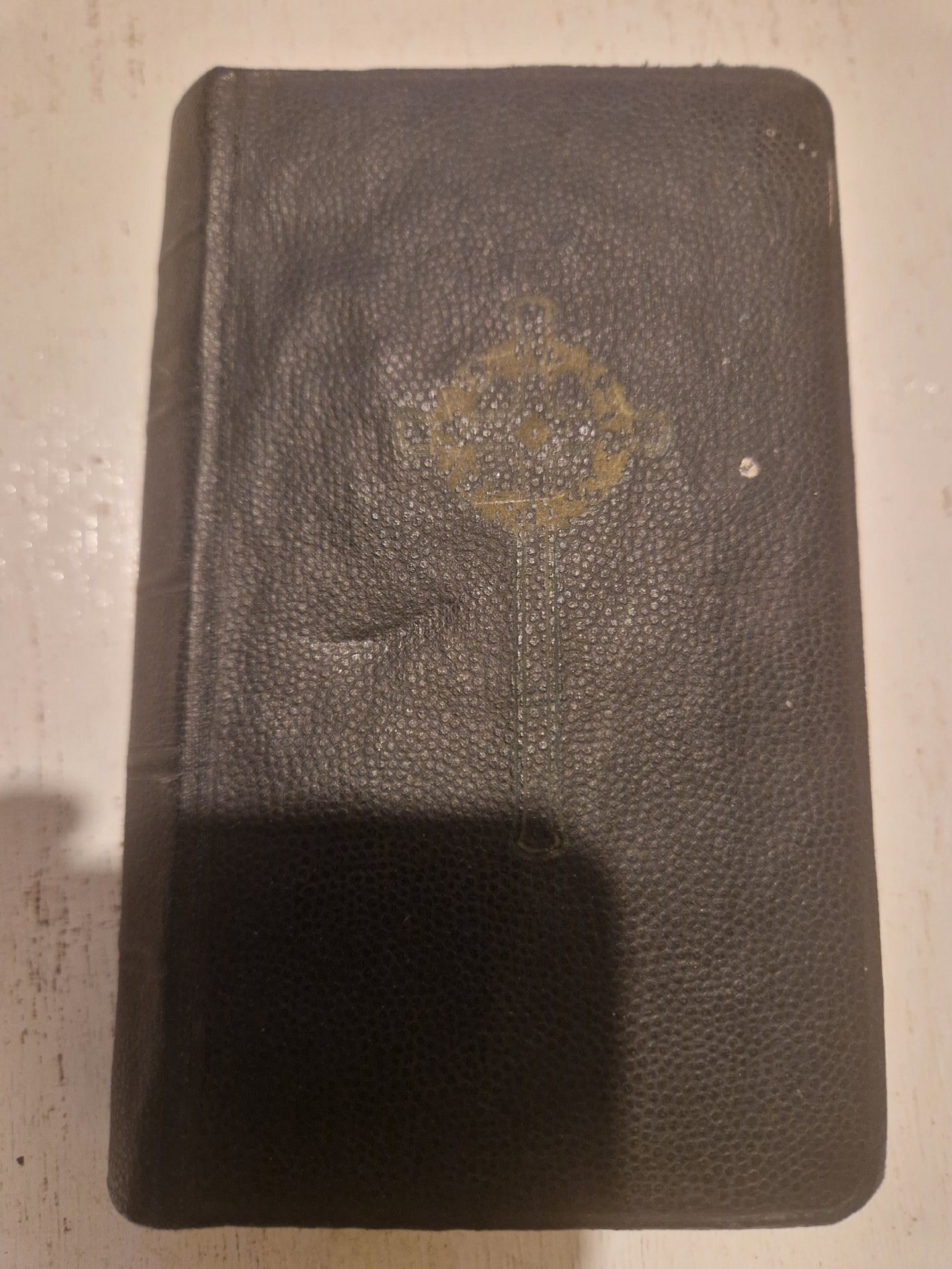 Leather-bound prayer book titled 'The Treasury of the Sacred Heart' published by The Splighal Press Ltd., Turnhout, Belgium, Unbranded, One Size, Excellent condition — preloved on SilentSale®