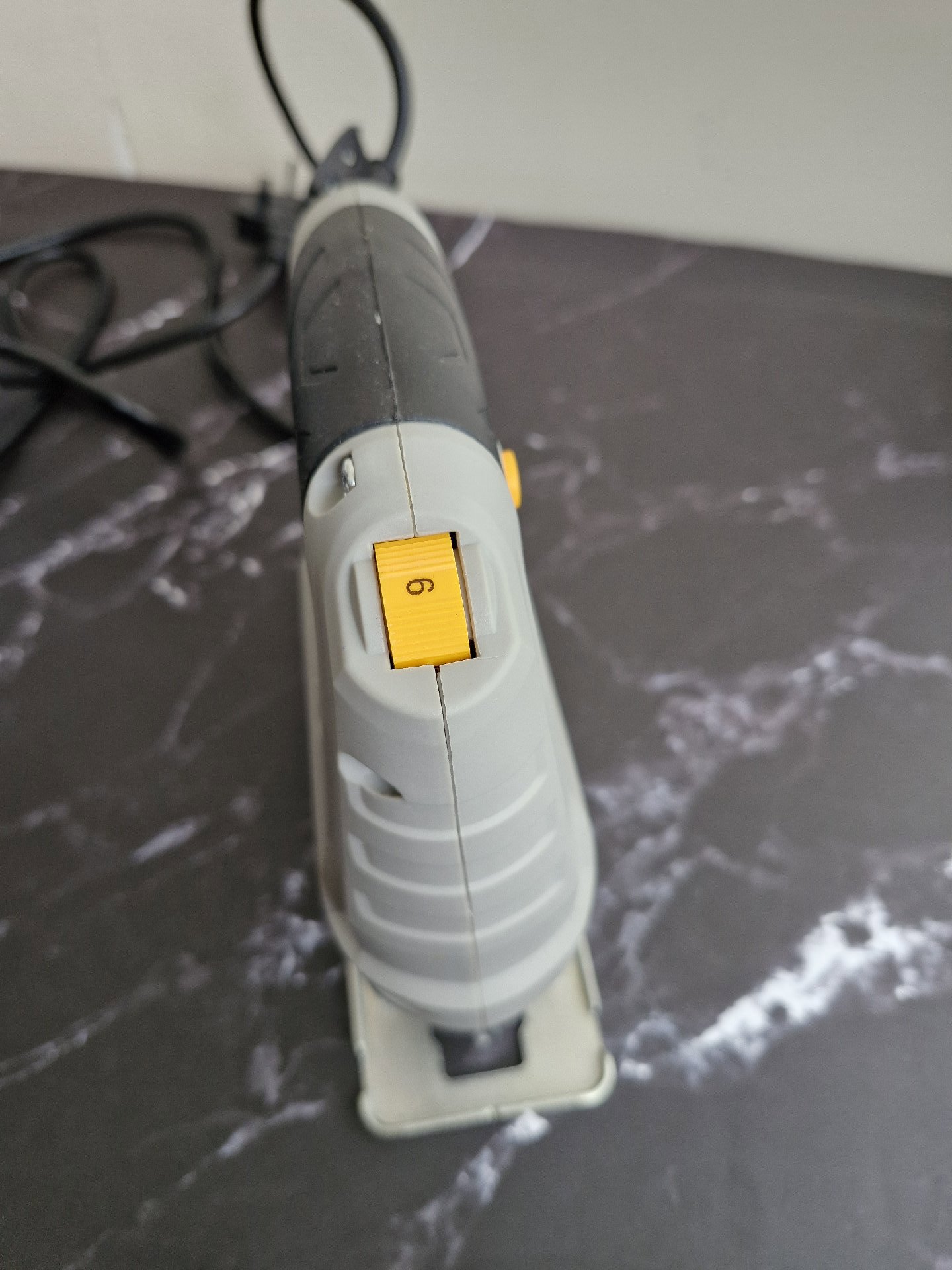 Deko Electric Jigsaw 400W Power Tool, Deko, One Size, Excellent condition — preloved on SilentSale®