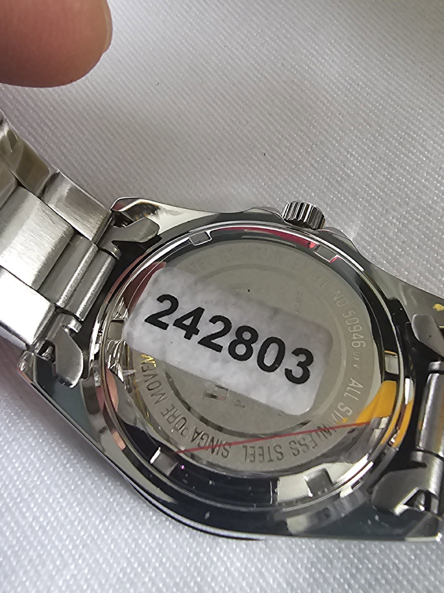 Invicta 34mm Red Dial Stainless Steel Wristwatch, Invicta, One Size, New condition — preloved on SilentSale®