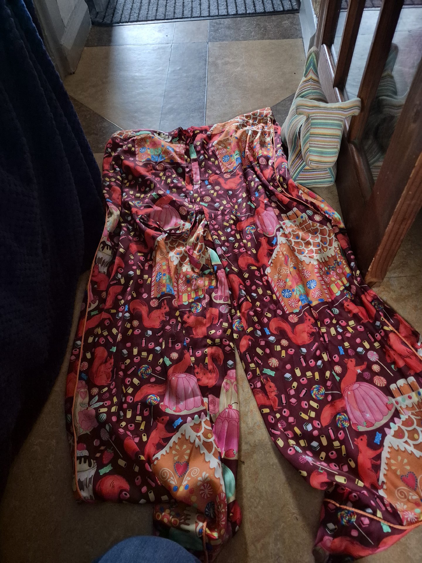 Multicolour Printed Pyjama Set, Karen Mabon, XL, New condition — preloved on SilentSale®