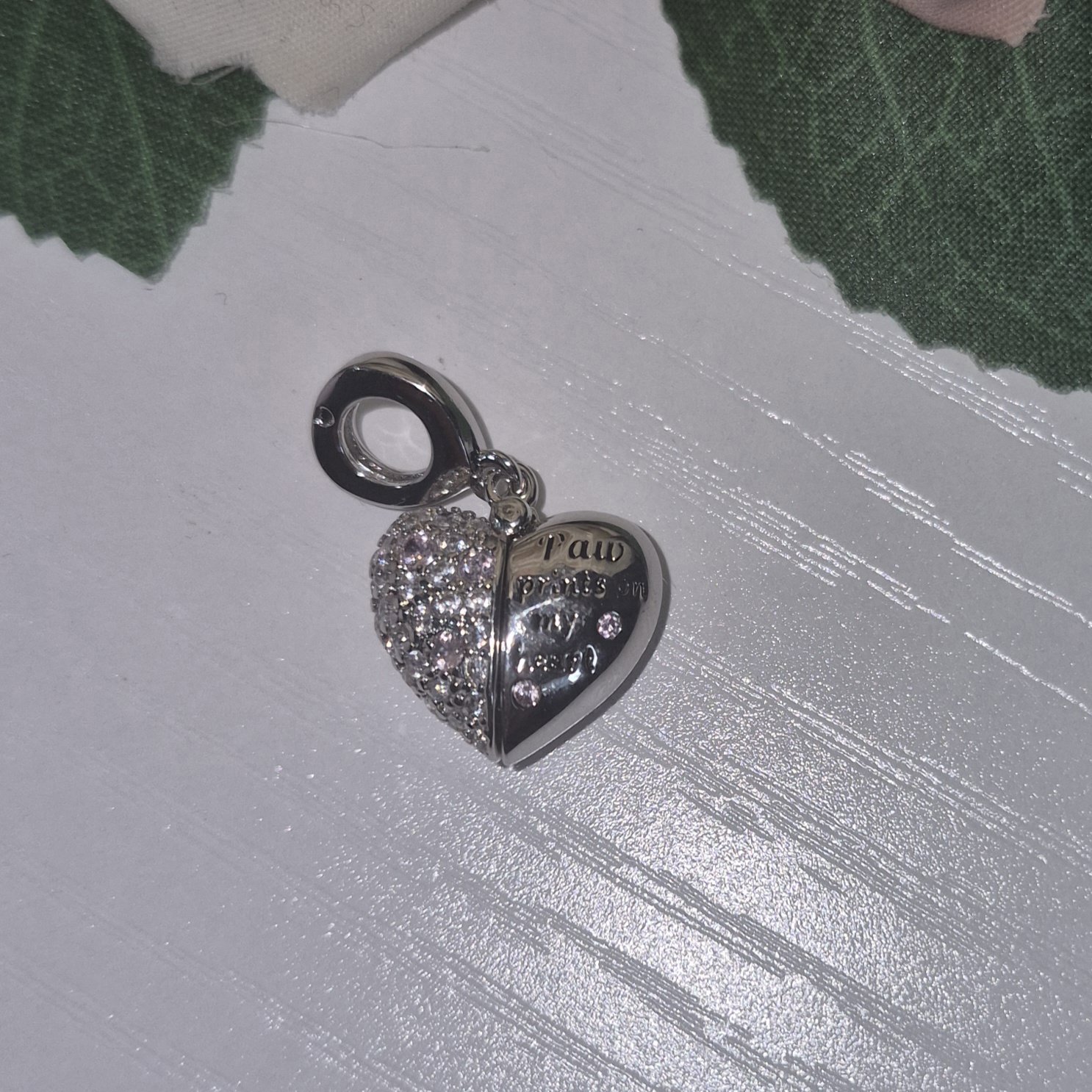 Silver Heart Paw Prints Charm Pendant with Pink Stones, PINK, One Size, New condition — preloved on SilentSale®