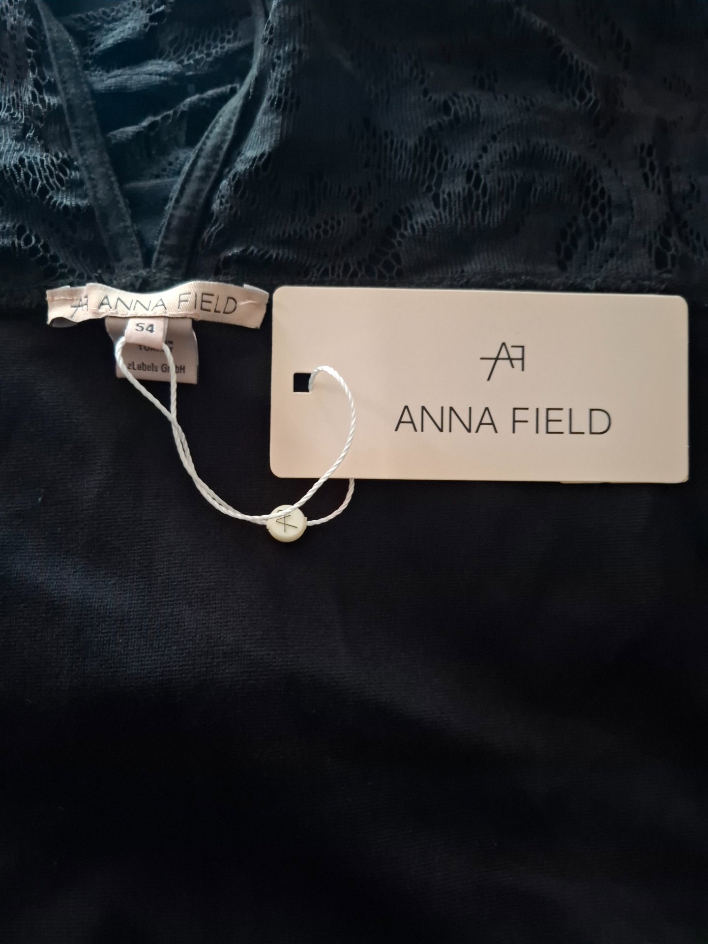 Anna Field Black Lace Sleeve Midi Dress – Size 26, Anna Field, 26, New condition — preloved on SilentSale®