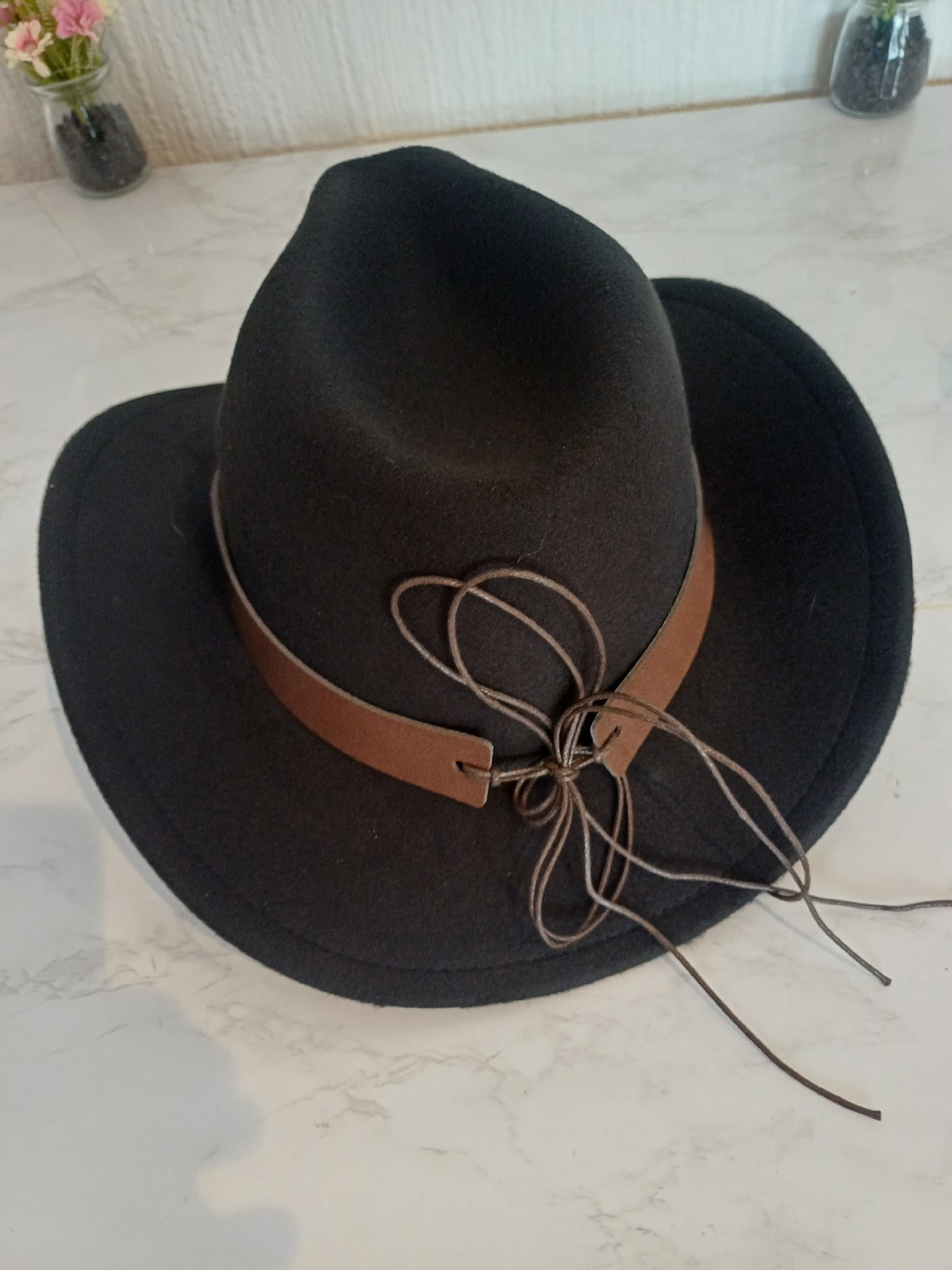 Black Western Style Hat with Brown Band – Size 57, Western, 57, New condition — preloved on SilentSale®