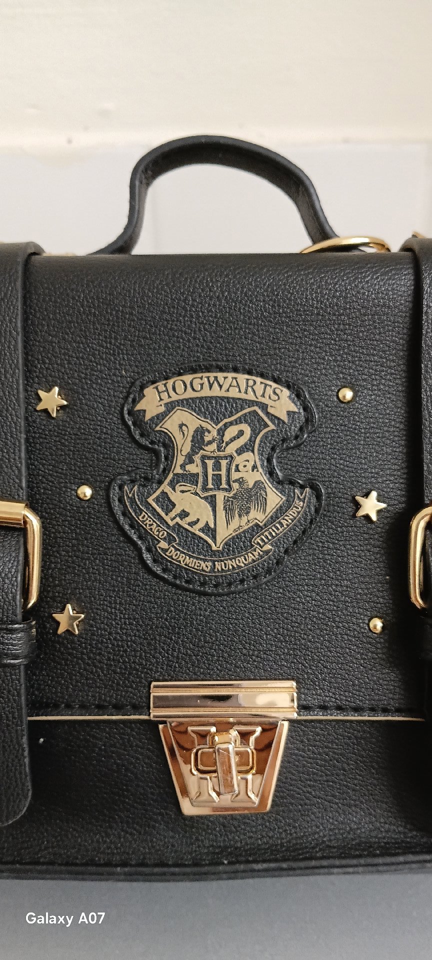 Harry Potter Black Hogwarts Satchel Bag with Gold Details, Harry Potter, One Size, Excellent condition — preloved on SilentSale®