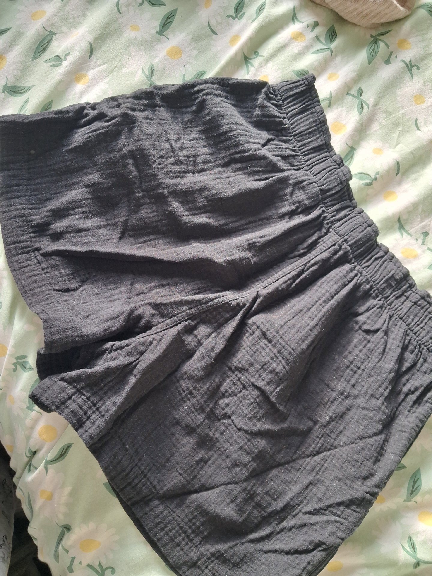 Black Cotton Casual Shorts, H&M, M, Excellent condition — preloved on SilentSale®