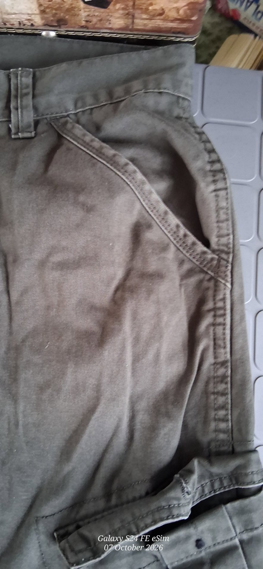 Firetrap Khaki DARK/ MID GREY Cargo Shorts 3XL, Firetrap, 3XL, Good condition — preloved on SilentSale®