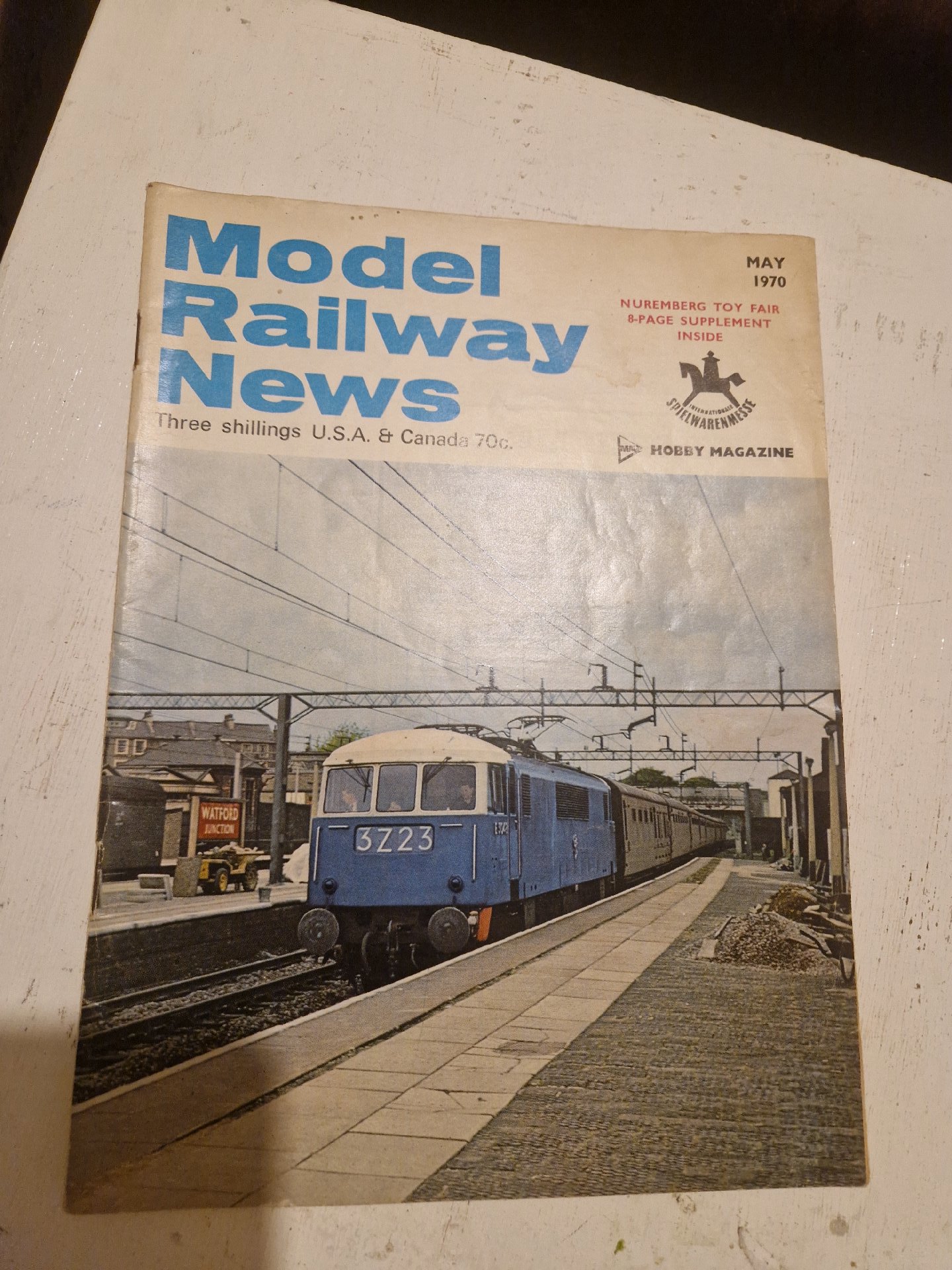 Model Railway News magazine, May 1970 issue, Unbranded, Paperback, Excellent condition — preloved on SilentSale®