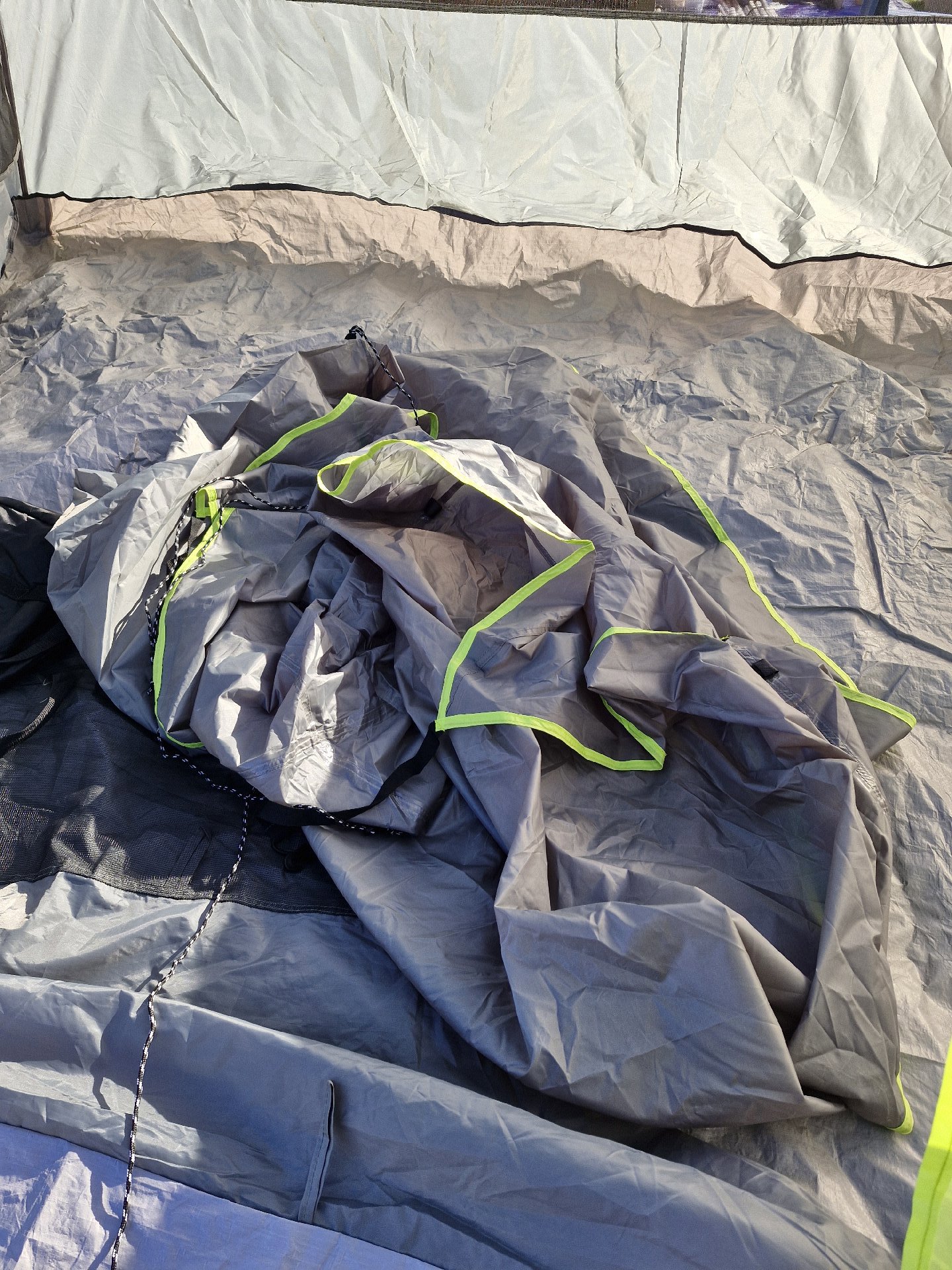 Campro Family Cabin Dome Tent 8ft x 7ft x 50in, Campro, One Size, Excellent condition — preloved on SilentSale®