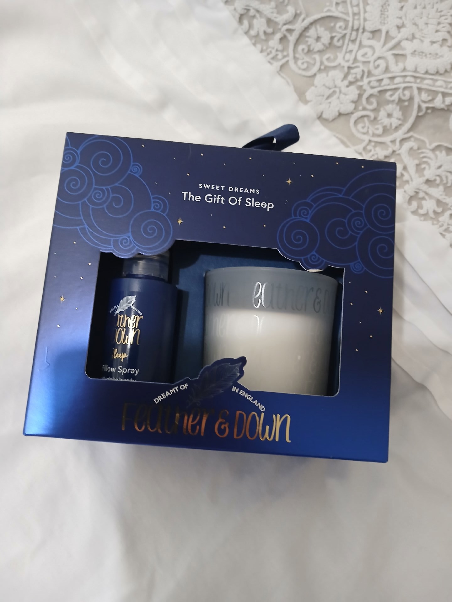Feather & Down Sweet Dreams Sleep Gift Set, Feather & Down, One Size, New condition — preloved on SilentSale®