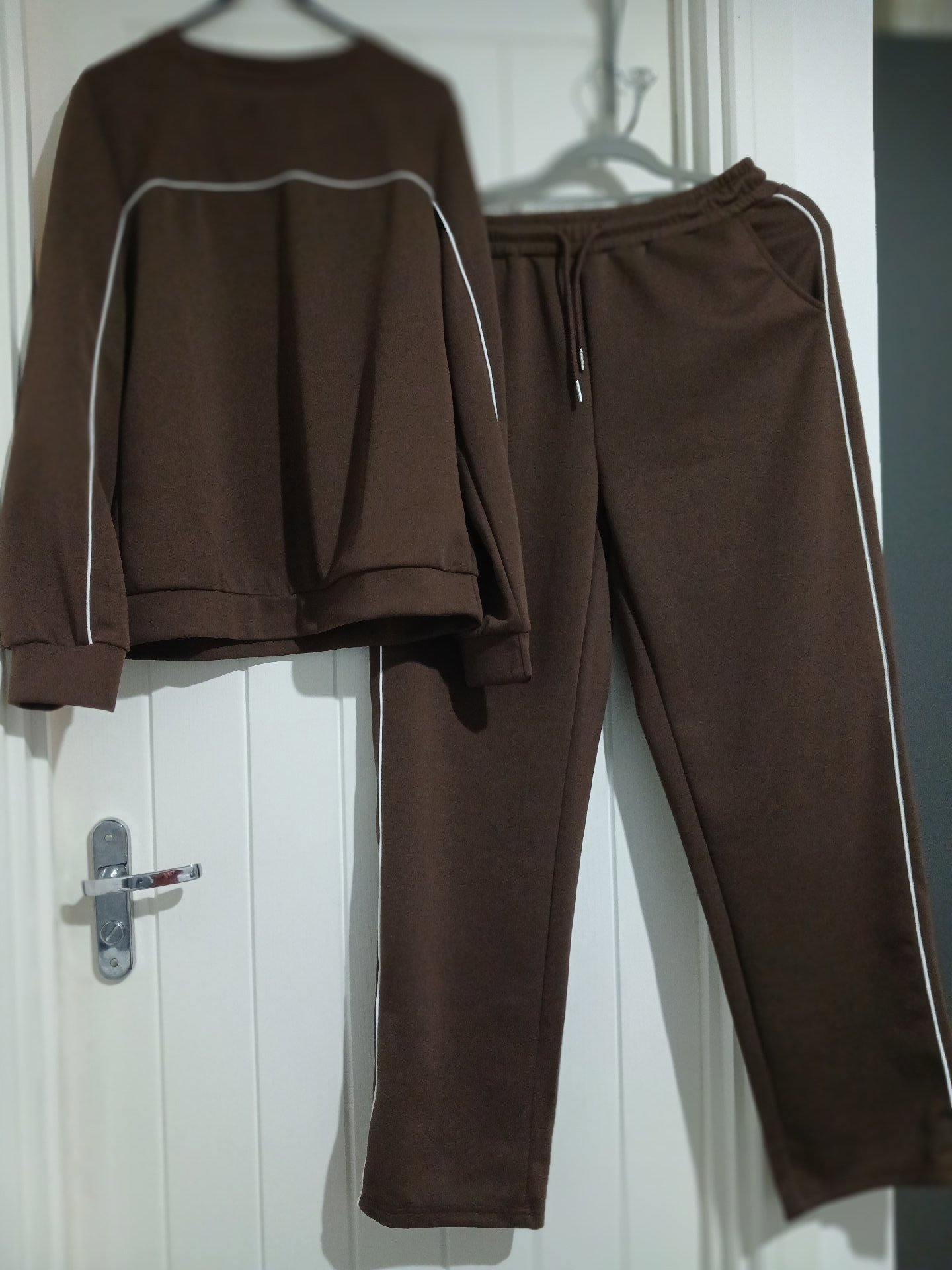 Wide leg tracksuit with jumper, Shein, L, New condition — preloved on SilentSale®