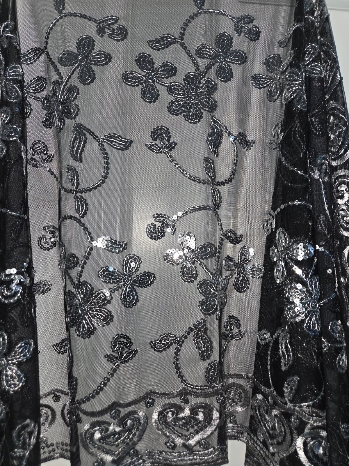 Black & Silver Sequin Floral Evening Shawl Wrap, Amazon, One size, New condition — preloved on SilentSale®