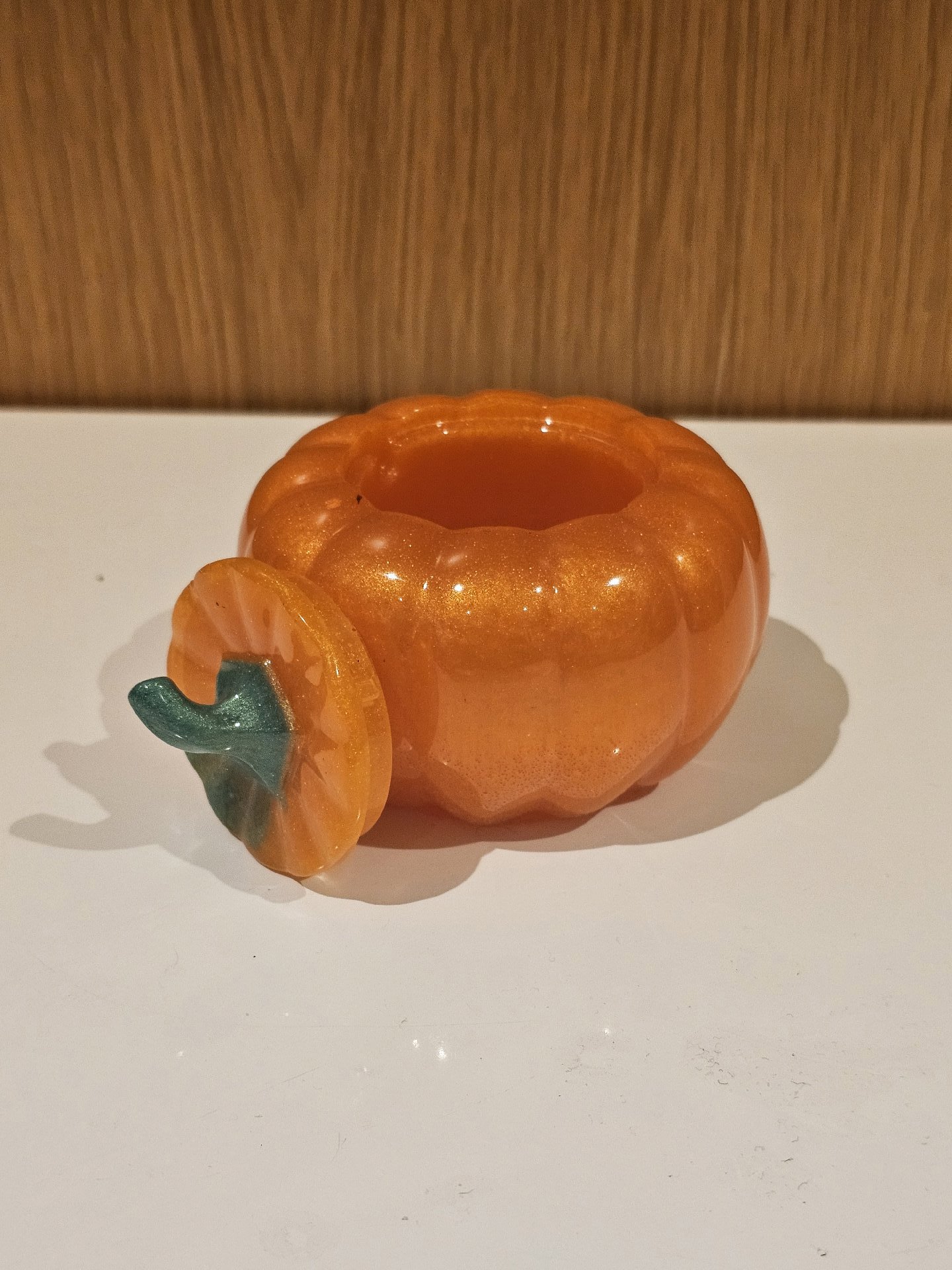 Orange Plastic Pumpkin Storage Container, resin, Large, New condition — preloved on SilentSale®