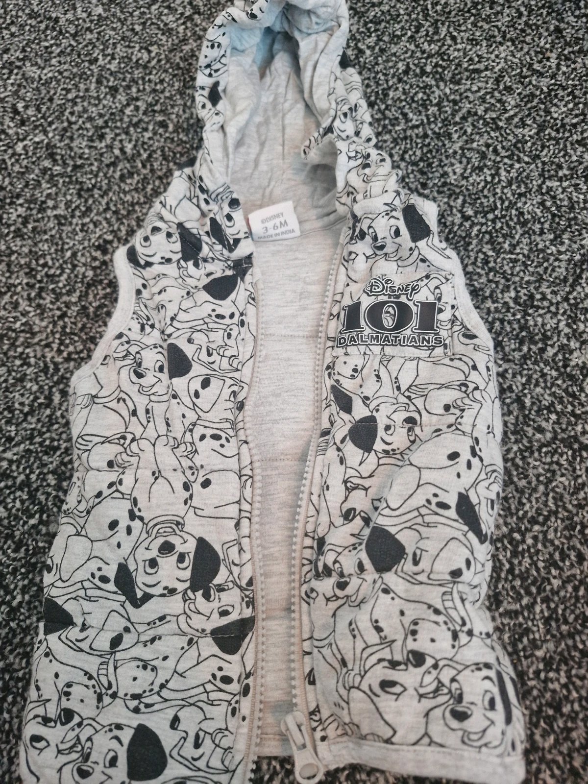 Dalmatian outfit, Disney, 3-6M, Excellent condition — preloved on SilentSale®