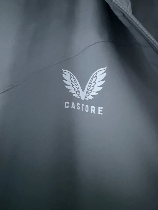 Castore rain jacket XL, Castore, XL, New condition — preloved on SilentSale®