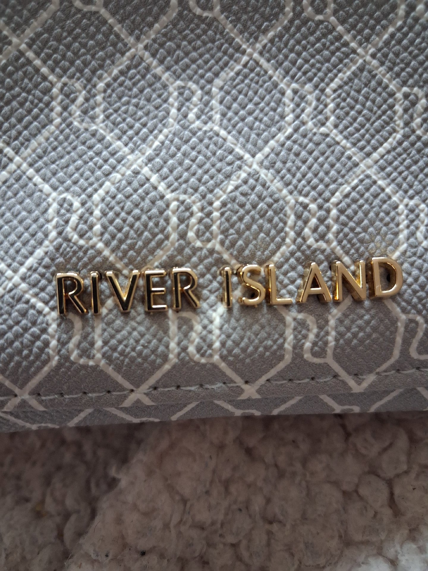 River Island Grey Patterned Coin Purse Wallet – One Size, River Island, Small, Like New condition — preloved on SilentSale®