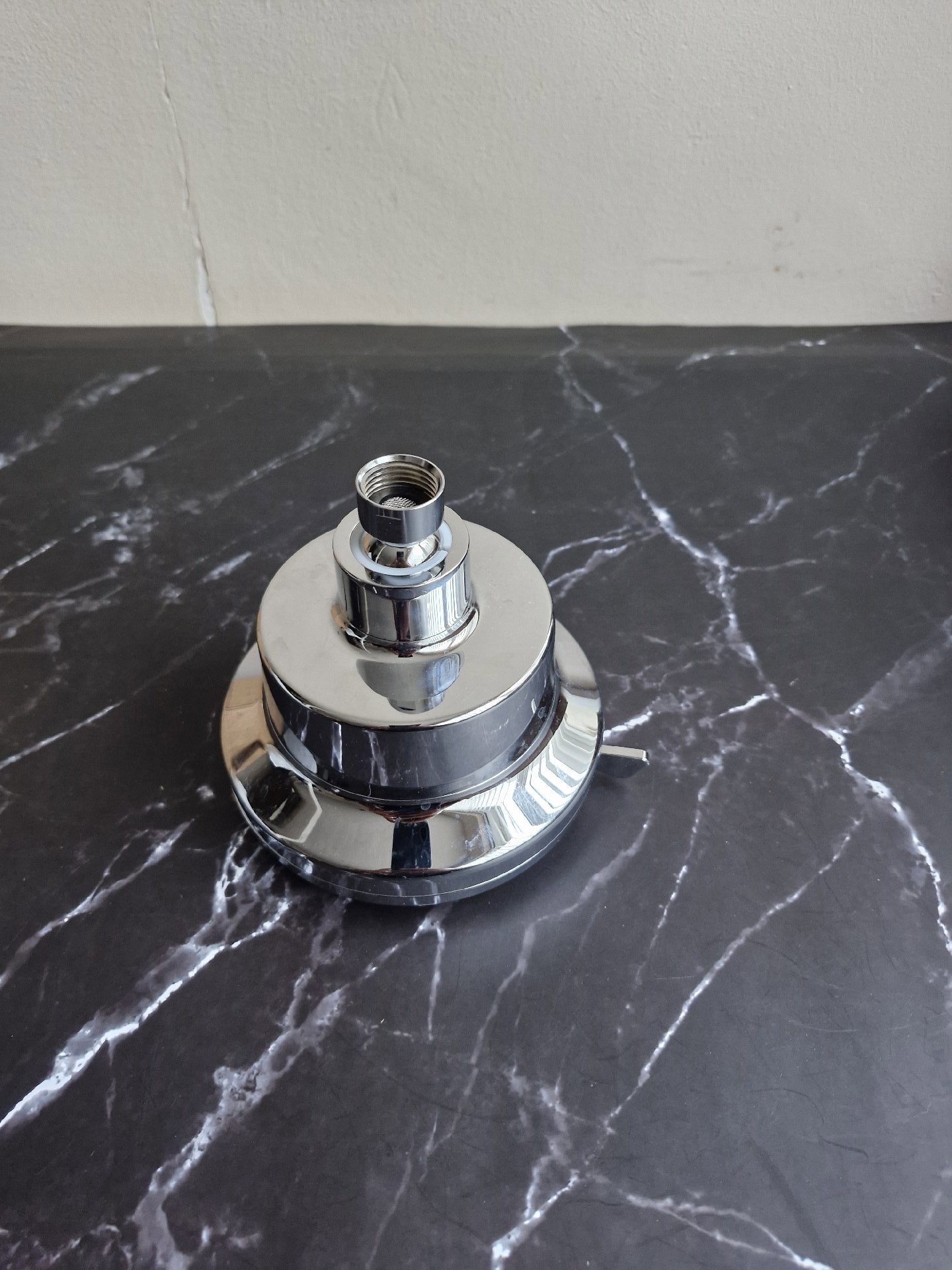 Adjustable Chrome Filter Shower Head with Accessories, Chrome, One Size, Excellent condition — preloved on SilentSale®