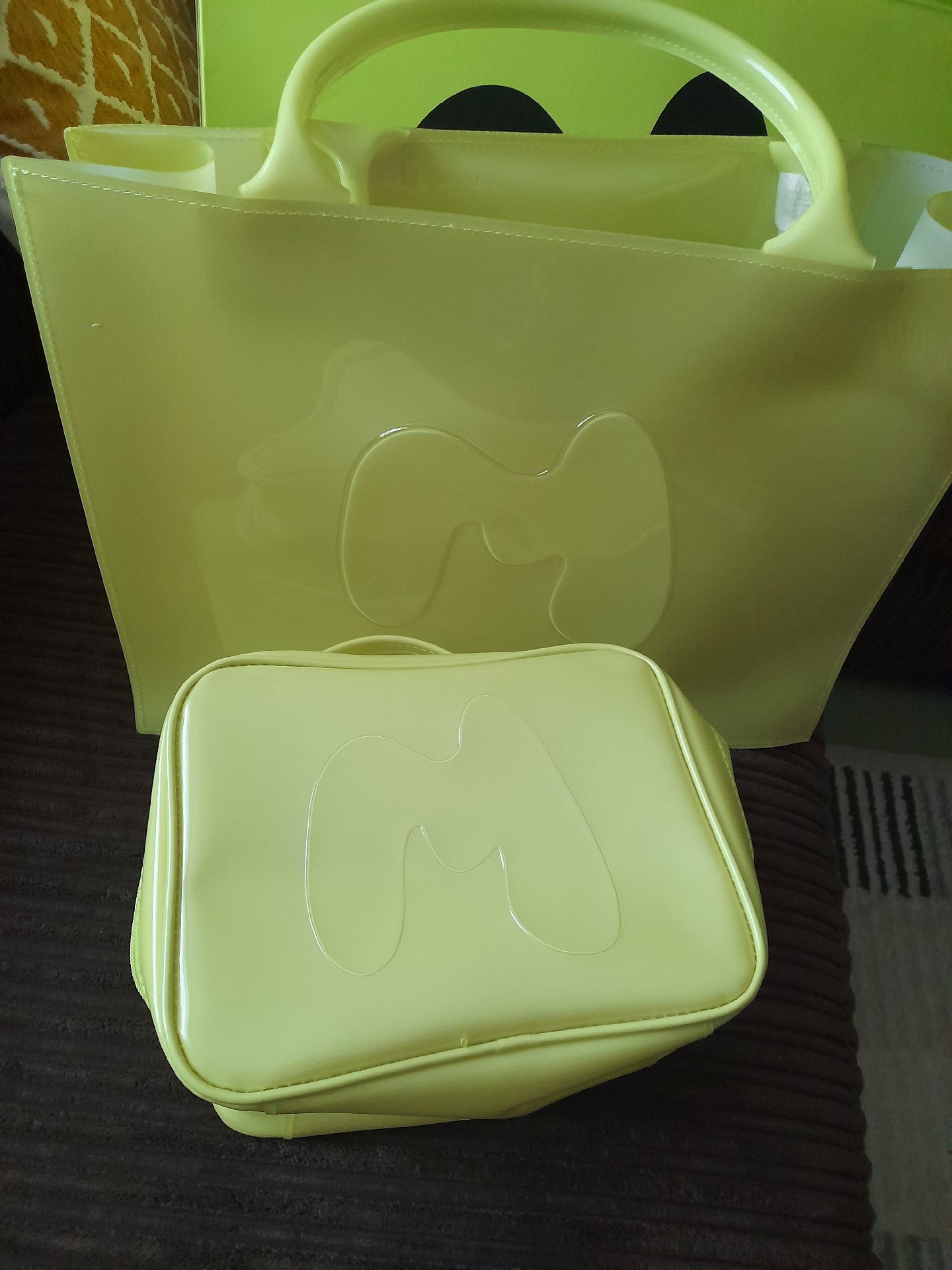 Green Jelly Bag Set with Tote and Pouch, Unbranded, One Size, Excellent condition — preloved on SilentSale®