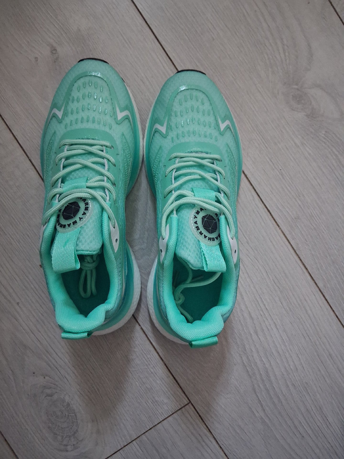 Mayhem Green Running Trainers, Unbranded, 6, Excellent condition — preloved on SilentSale®