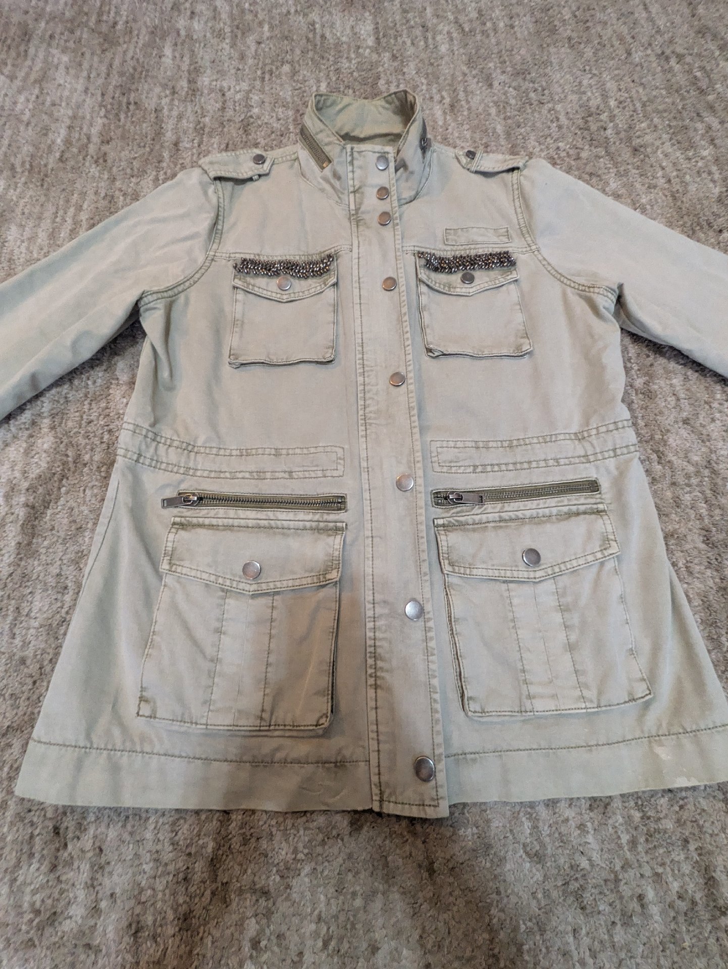 Mint Velvet Khaki Utility Jacket – Size 12, Mint Velvet, 12, Excellent condition — preloved on SilentSale®