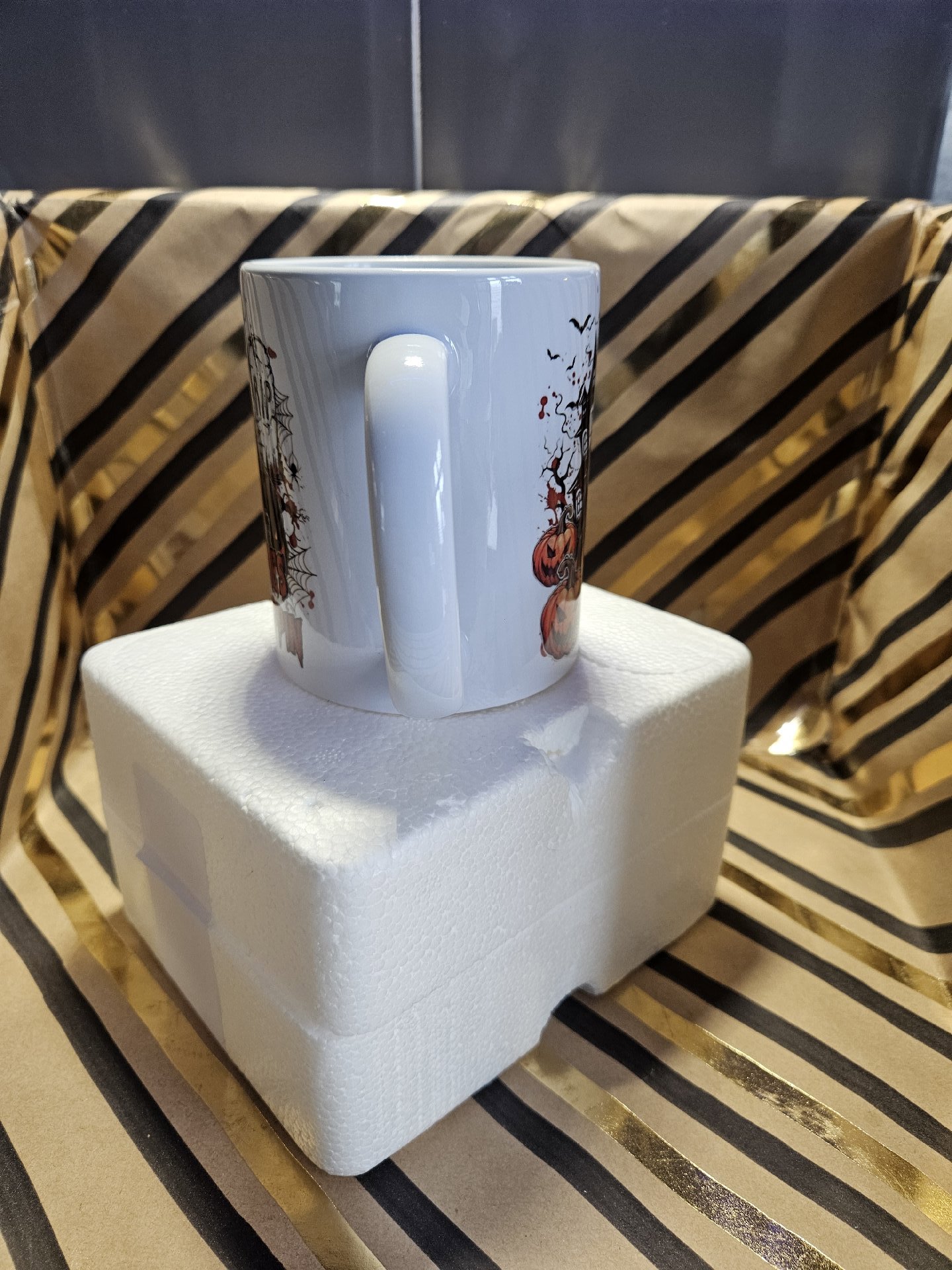 Halloween coffee mug, Unbranded, One Size, New condition — preloved on SilentSale®