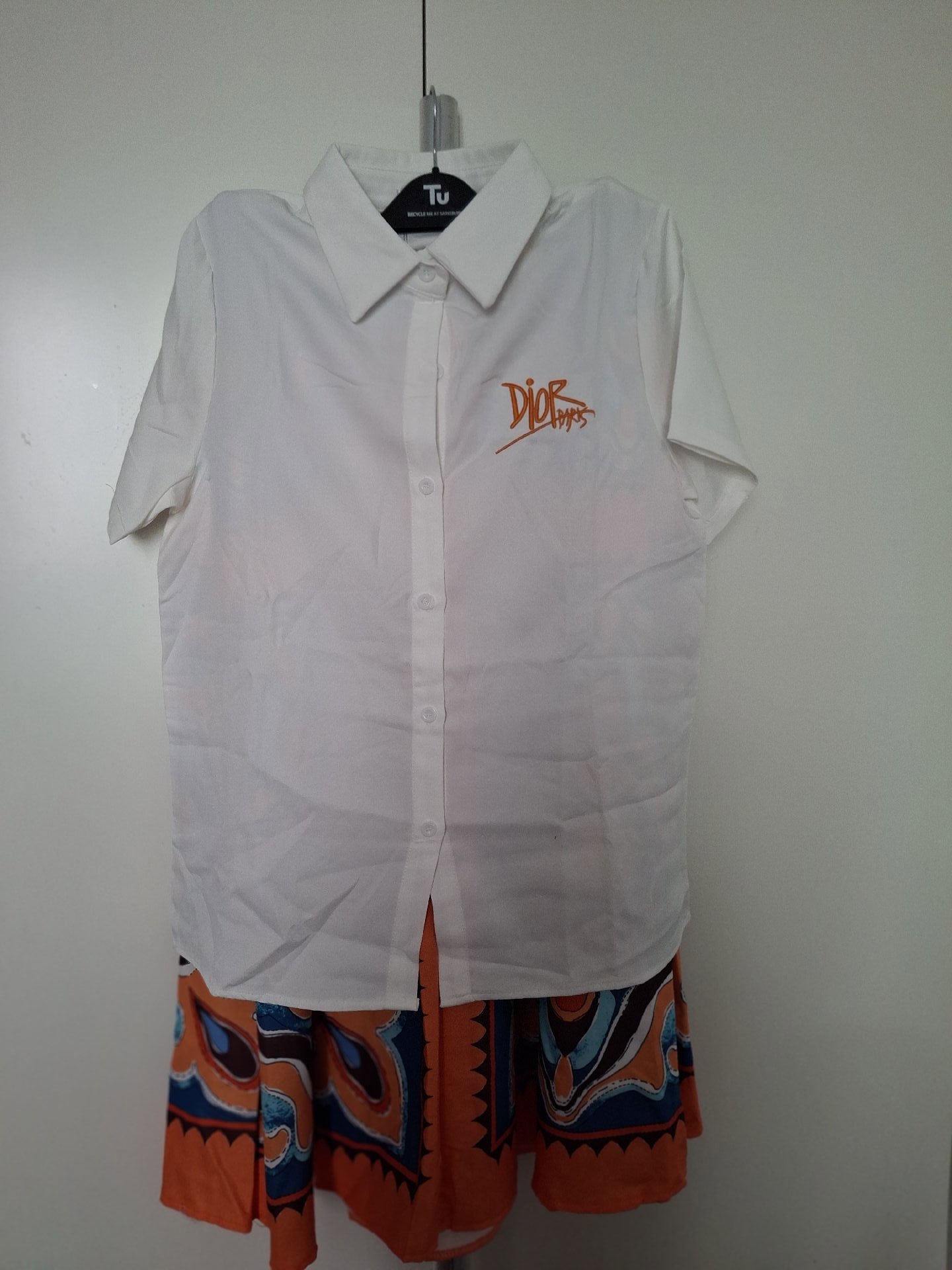 Tu White Short Sleeve Shirt and Orange Patterned Skirt Setlony, Unbranded, 16, New condition — preloved on SilentSale®