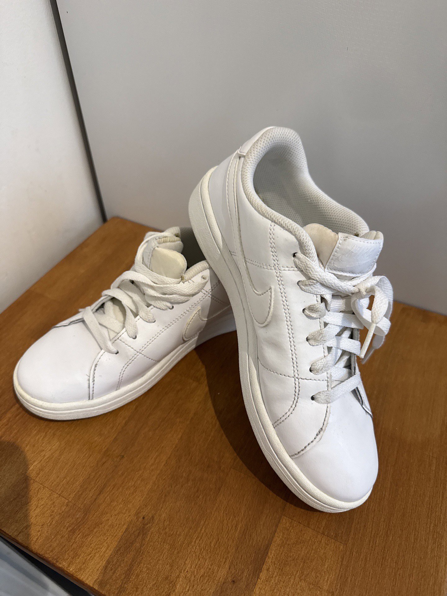 Nike White Leather Trainers – UK 4, Nike, 4, Excellent condition — preloved on SilentSale®