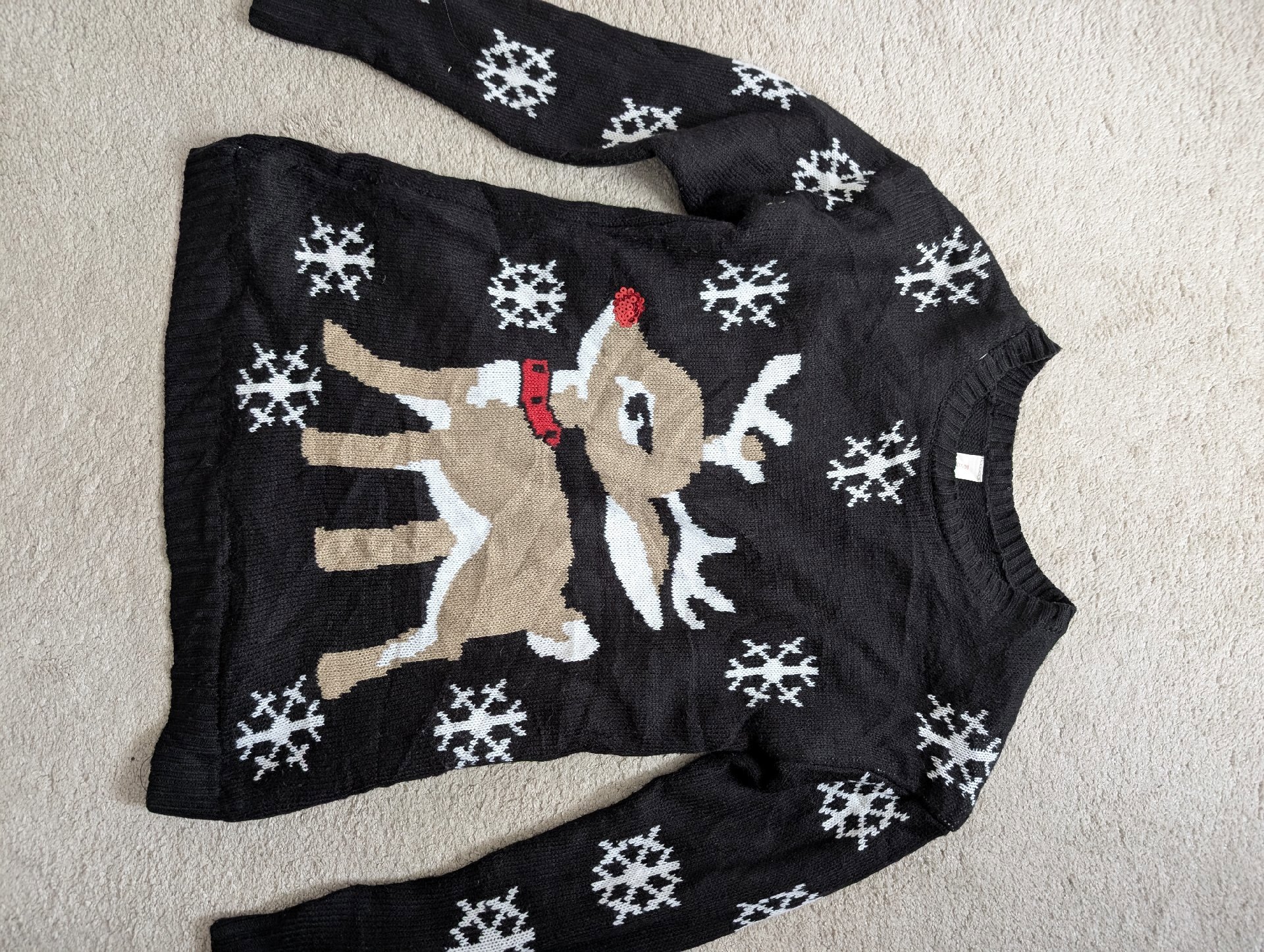 No Boundaries Black Christmas Reindeer Jumper – Large (11-13), No Boundaries, Large (11-13), Excellent condition — preloved on SilentSale®