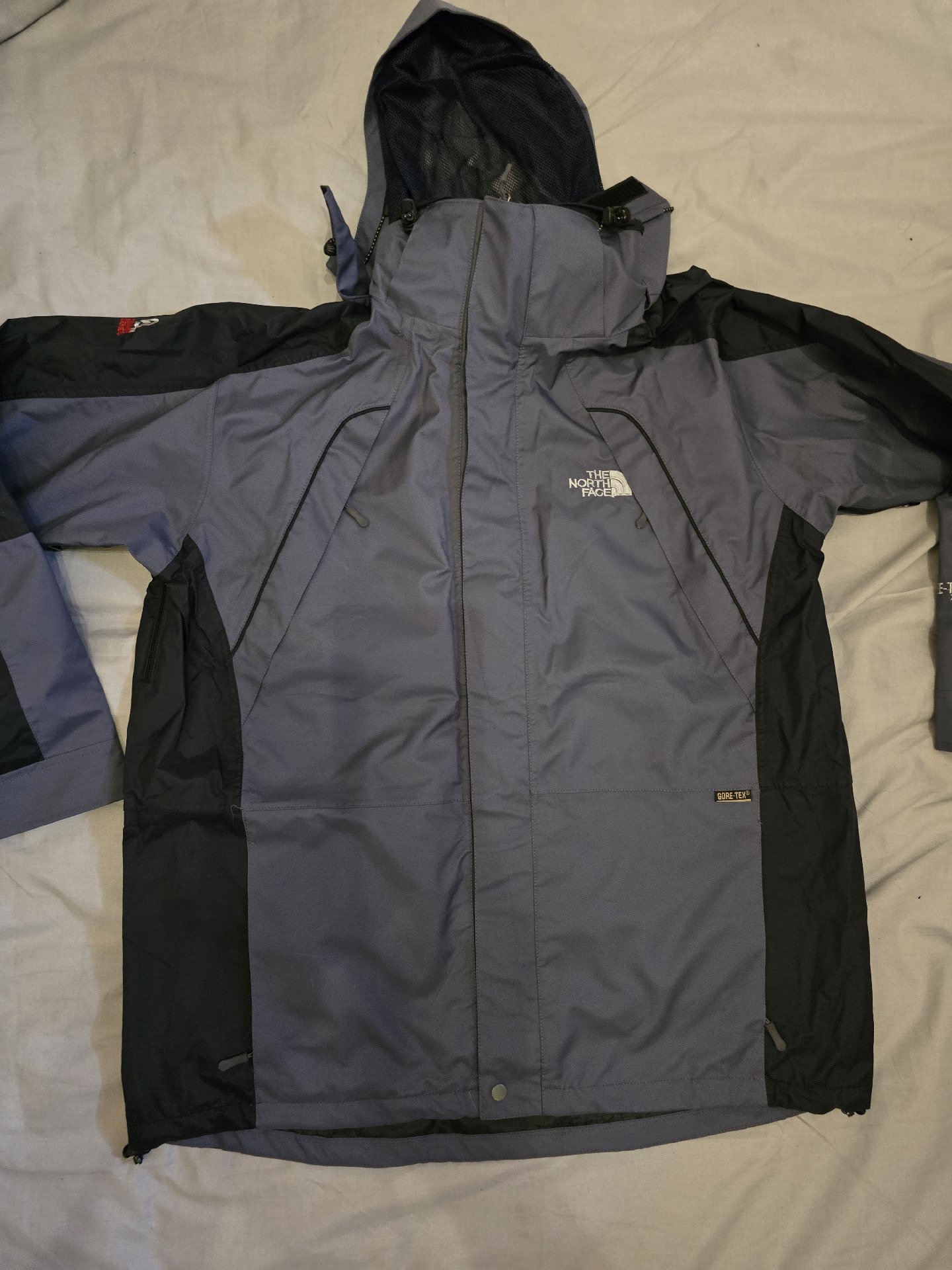 The North Face XL Grey Black Gore-Tex Waterproof Jacket, The North Face, XL, Excellent condition — preloved on SilentSale®