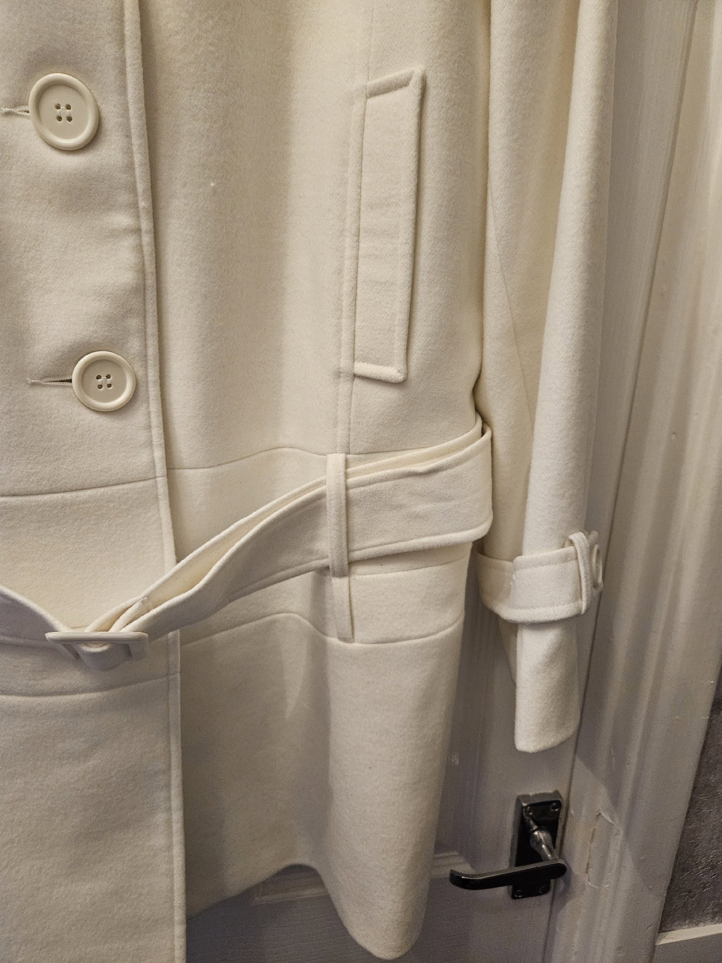 Cream Wool Blend Belted Coat – Size 16, Unbranded, 16, New condition — preloved on SilentSale®