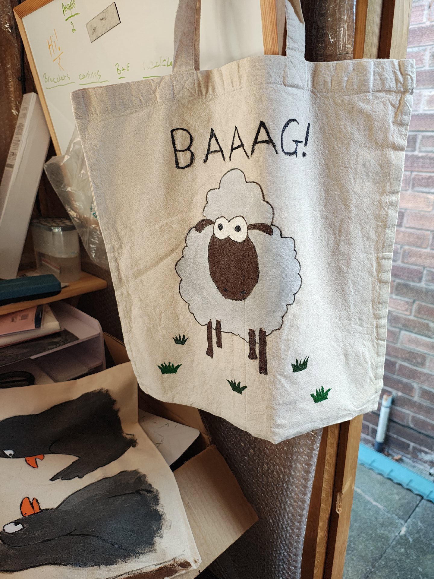 Tote baaag, Unbranded, Medium, Excellent condition — preloved on SilentSale®