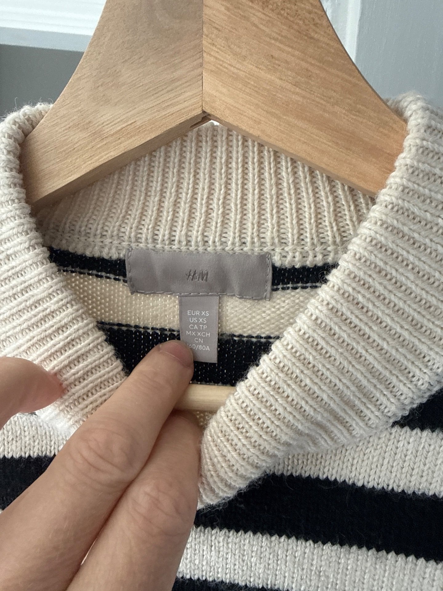 Striped Black and White Jumper, H&M, XS, Good condition — preloved on SilentSale®