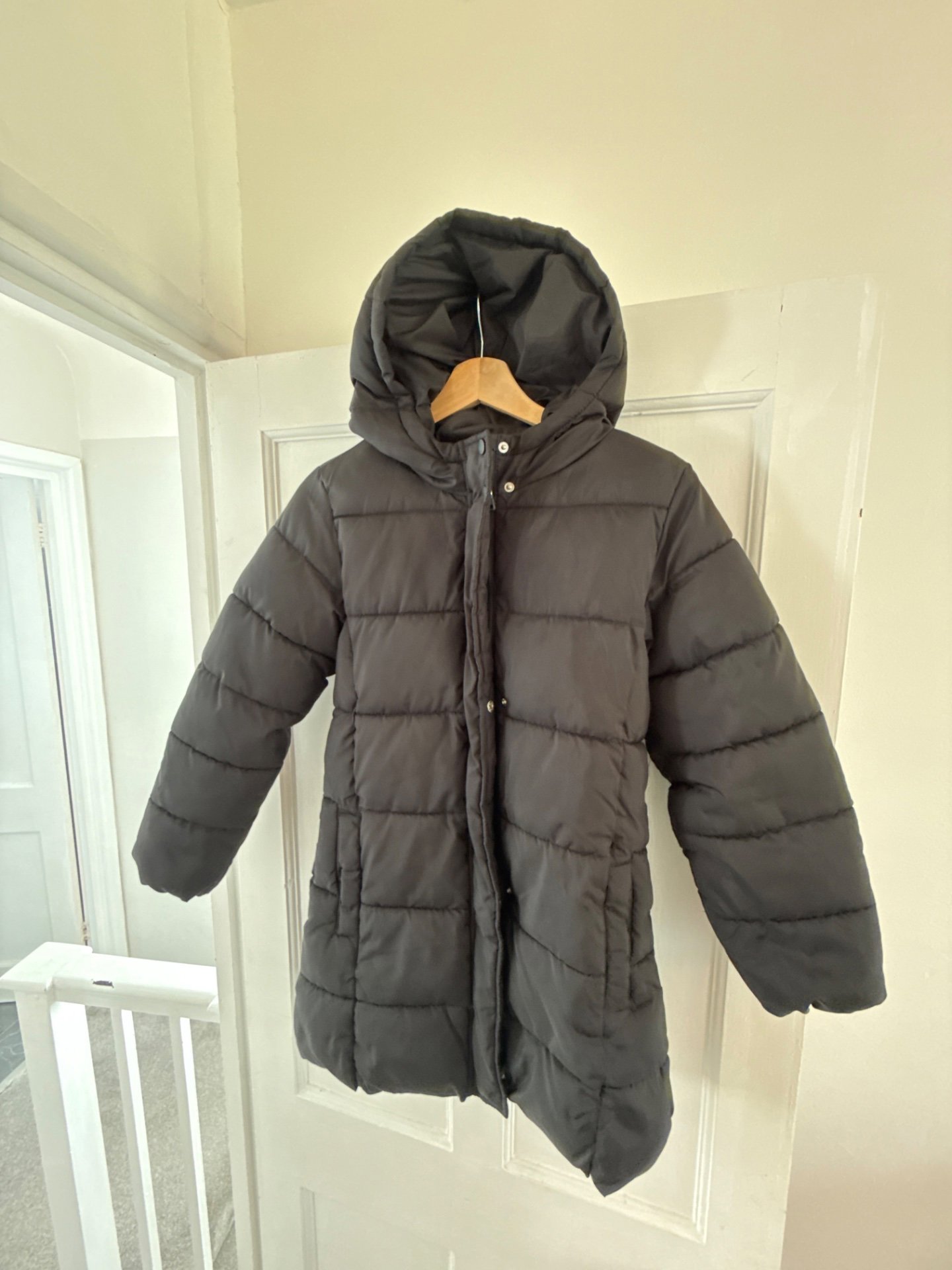 Mango Black Hooded Puffer Coat, Unbranded, 11 years, Good condition — preloved on SilentSale®