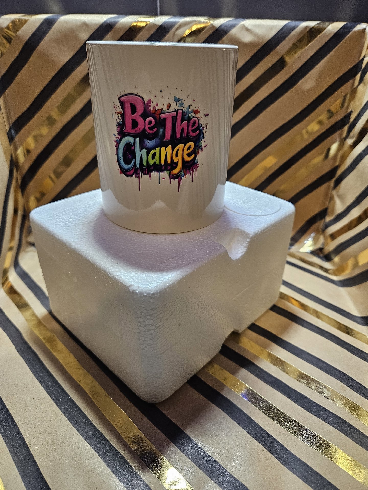 Ceramic Mug with 'Be The Change' Print, Unbranded, One Size, New condition — preloved on SilentSale®