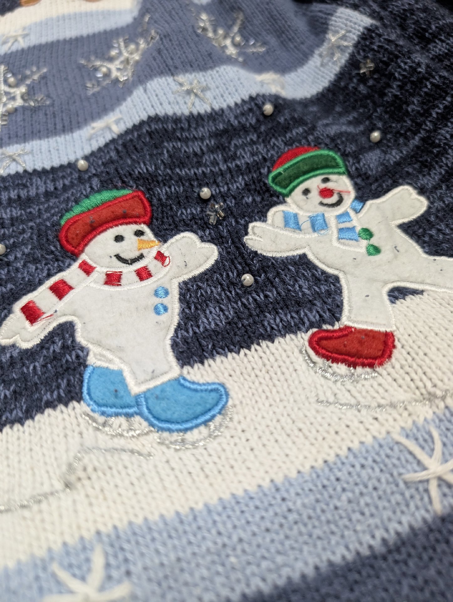 White Stag Navy Blue Snowman Christmas Cardigan – Size L, White Stag, L, Excellent condition — preloved on SilentSale®