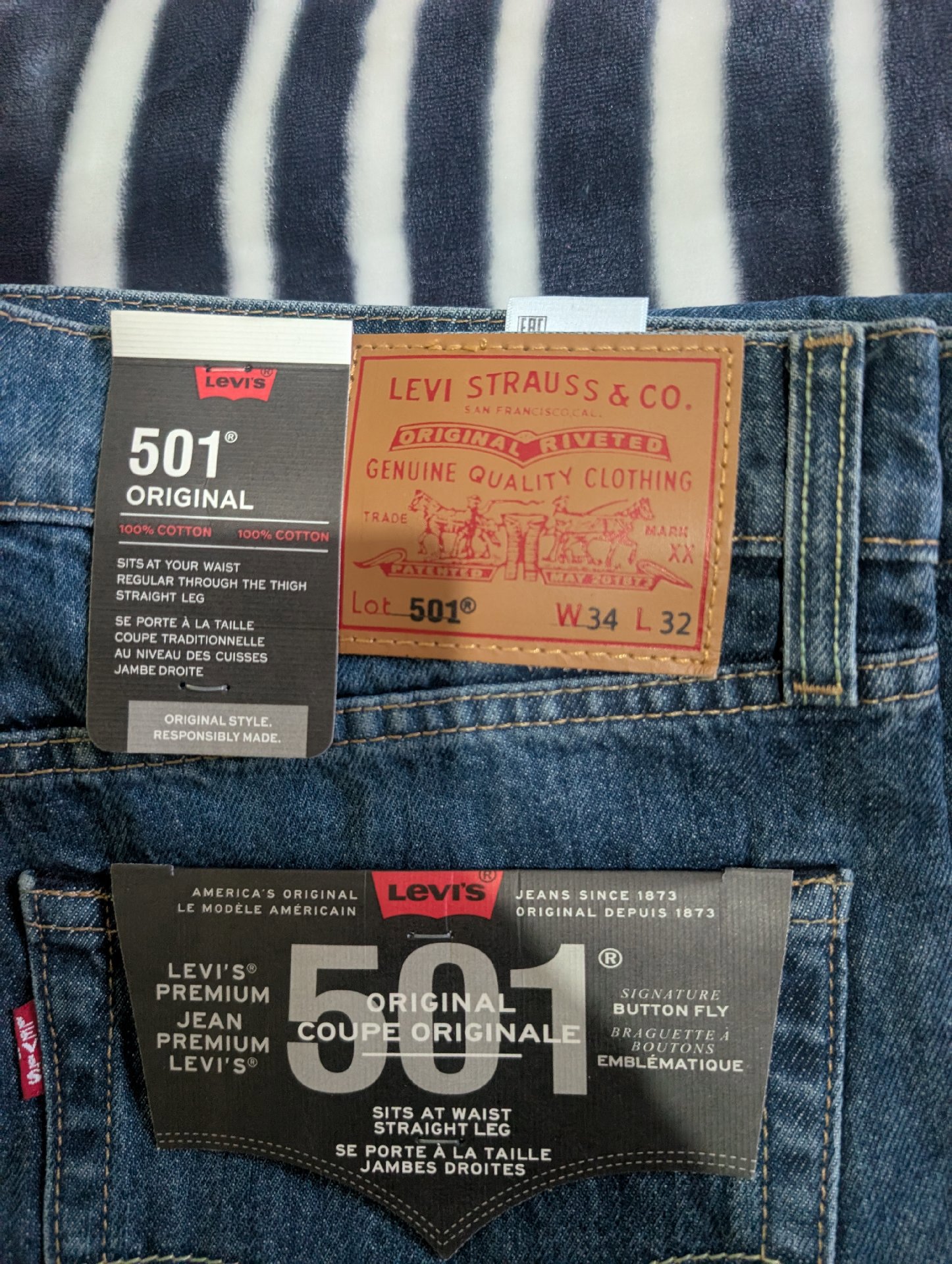 Levi's 501 Original Blue Denim Jeans – W34 L32, Levi's, W34 L32, New condition — preloved on SilentSale®
