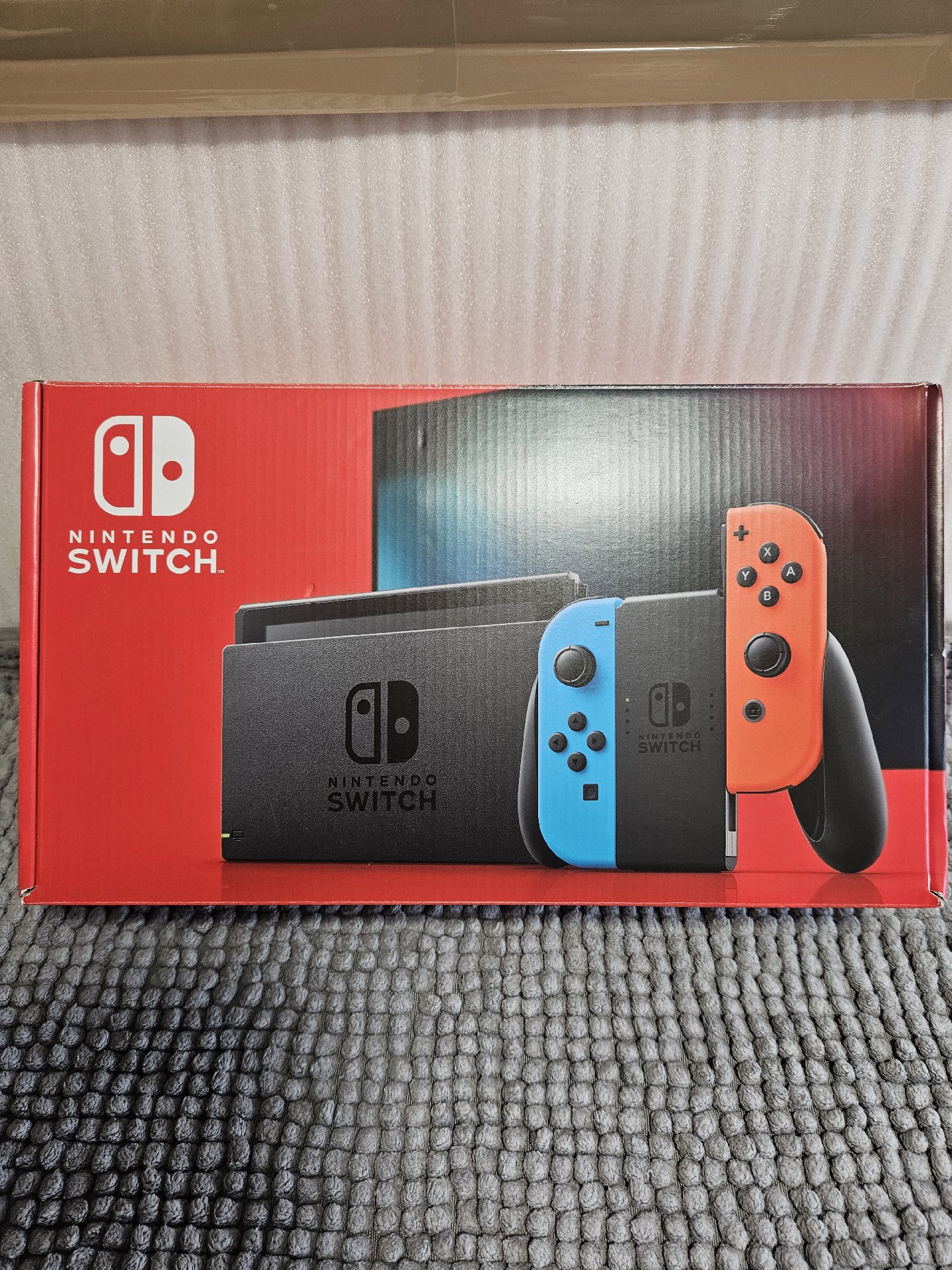 Nintendo Switch Console Neon Blue and Red Joy-Con, Nintendo, 256GB, New condition — preloved on SilentSale®