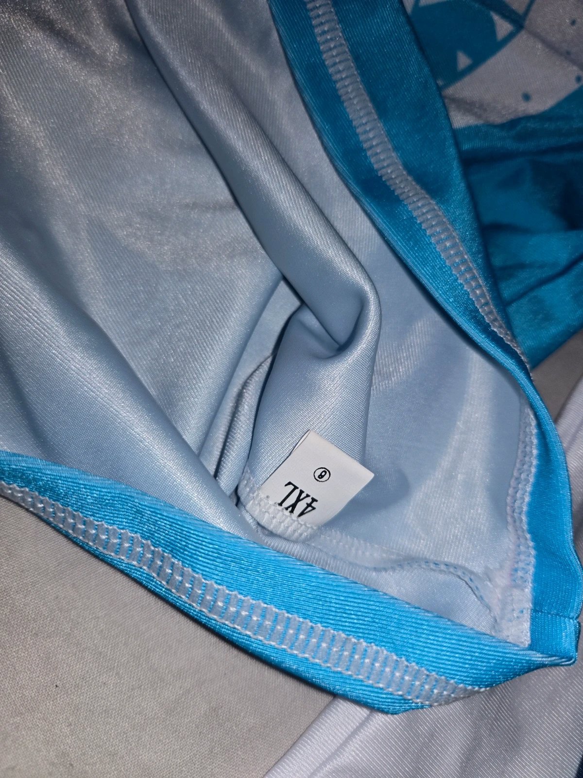 Kids Shark Print 2-Piece Swim Set – Long Sleeve Top & Shorts, NOBRAND.PT, 7 years / 122 cm, Excellent condition — preloved on SilentSale®