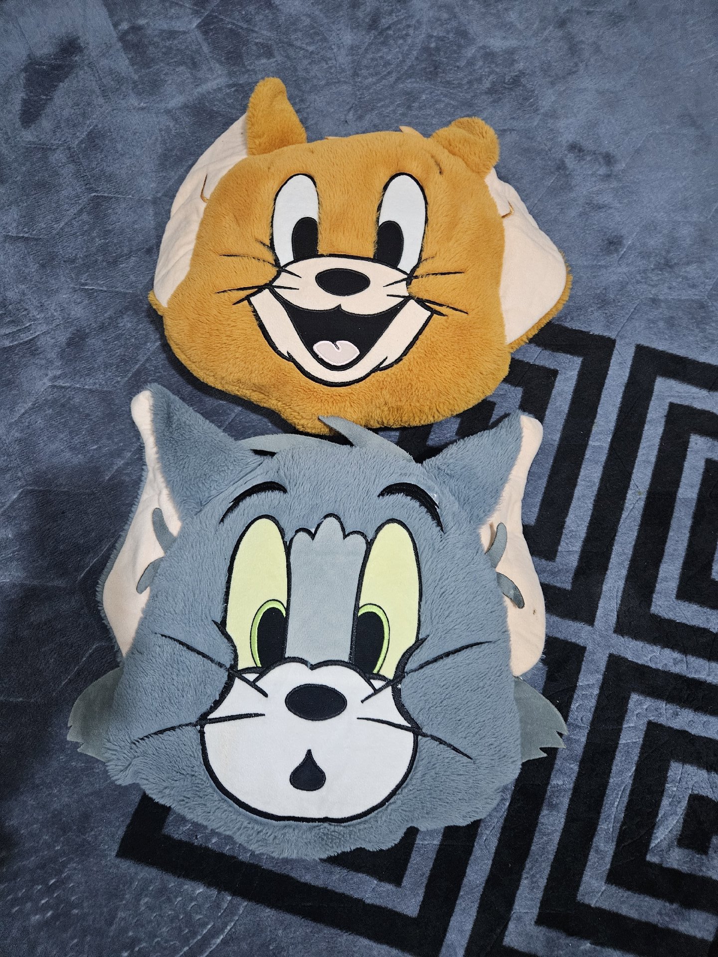 Tom and Jerry Plush Cushion Set, no label, normal, Excellent condition — preloved on SilentSale®