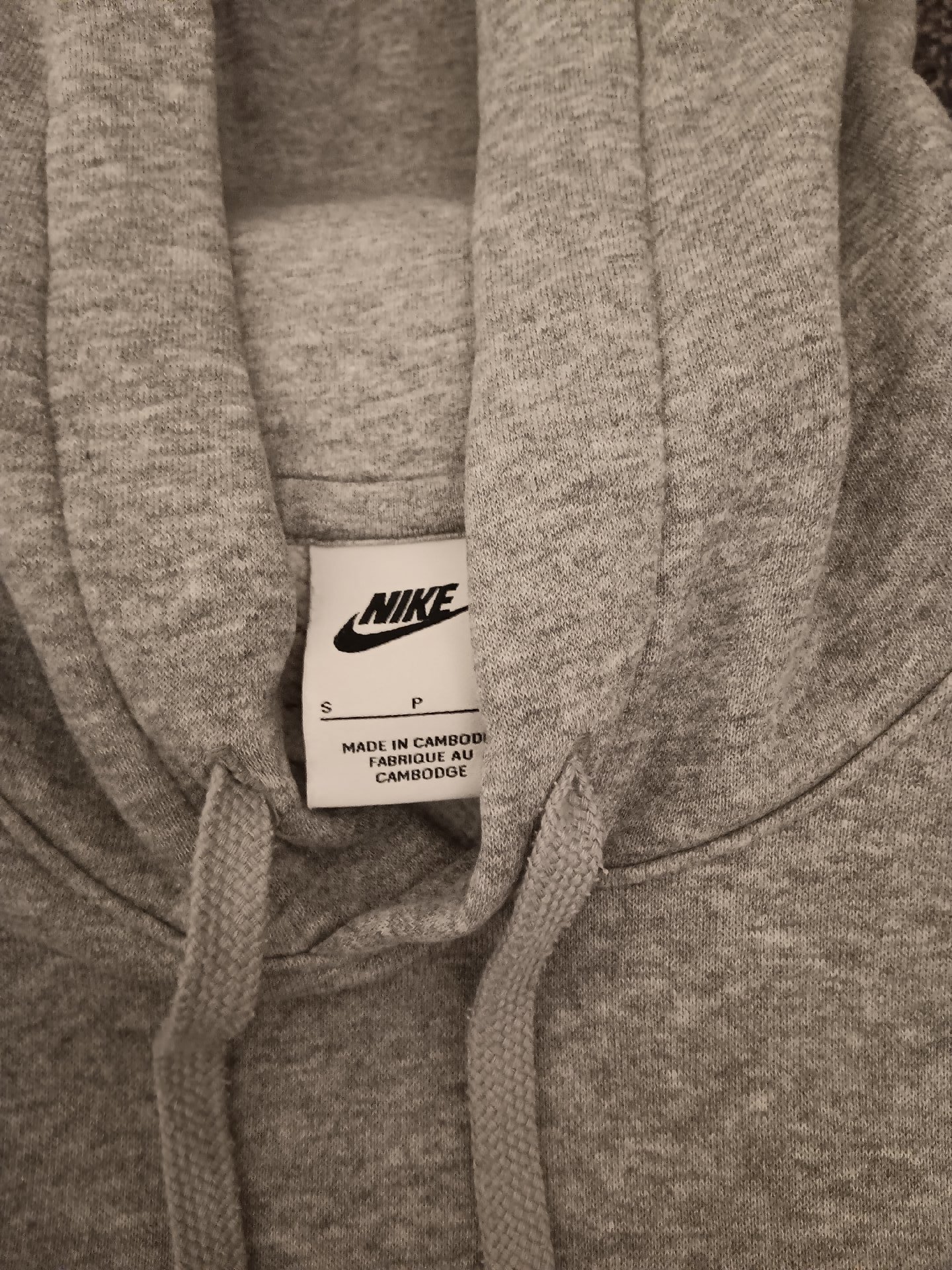 Nike Grey Fleece Hoodie — Size S, Nike, S, Good condition — preloved on SilentSale®
